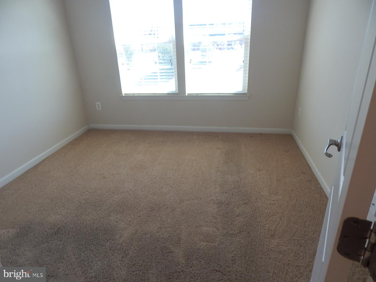 VIRGINIA LANDING - Residential Lease