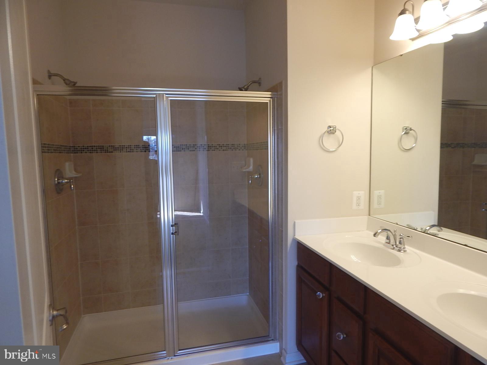 VIRGINIA LANDING - Residential Lease