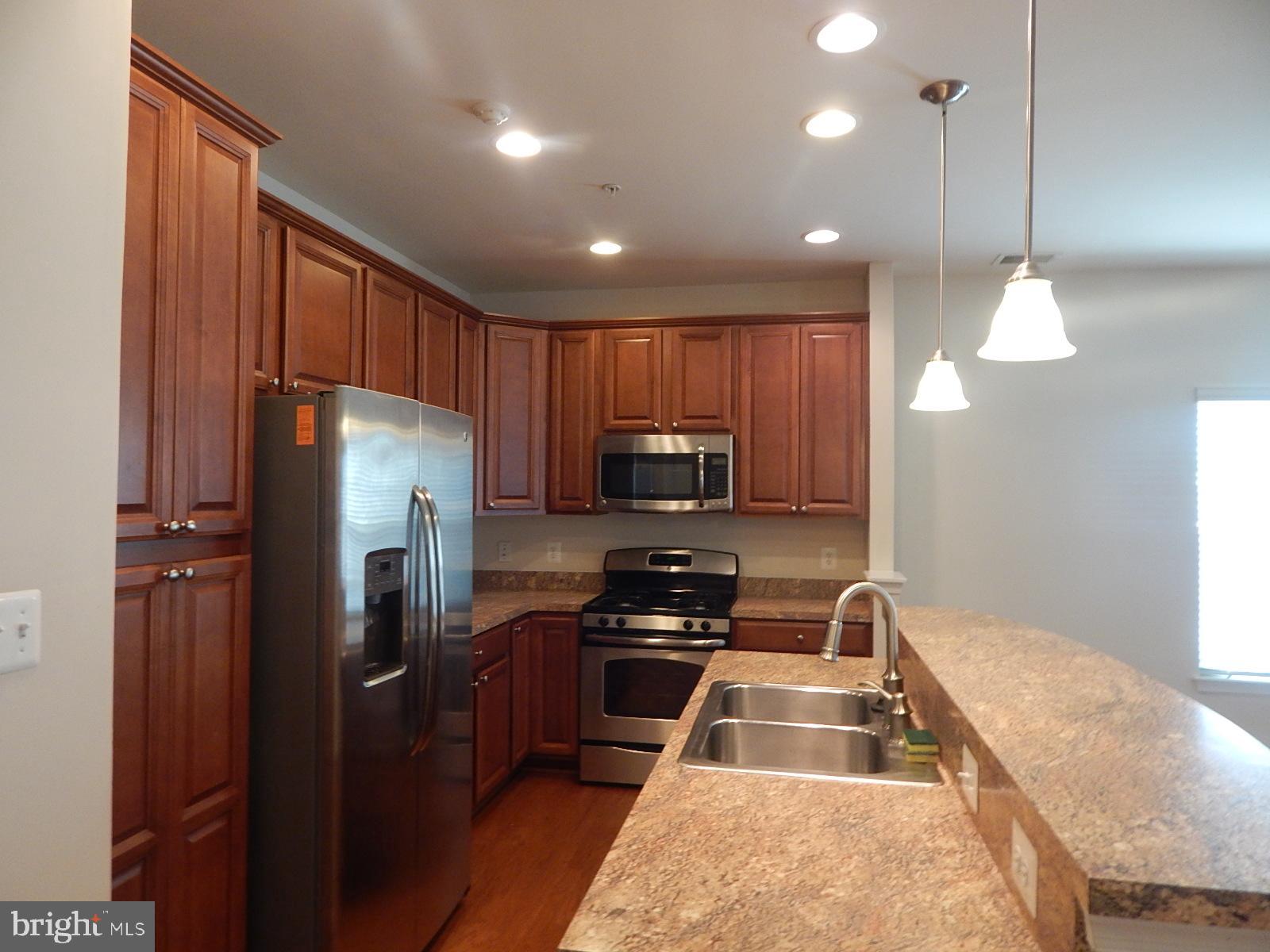 VIRGINIA LANDING - Residential Lease