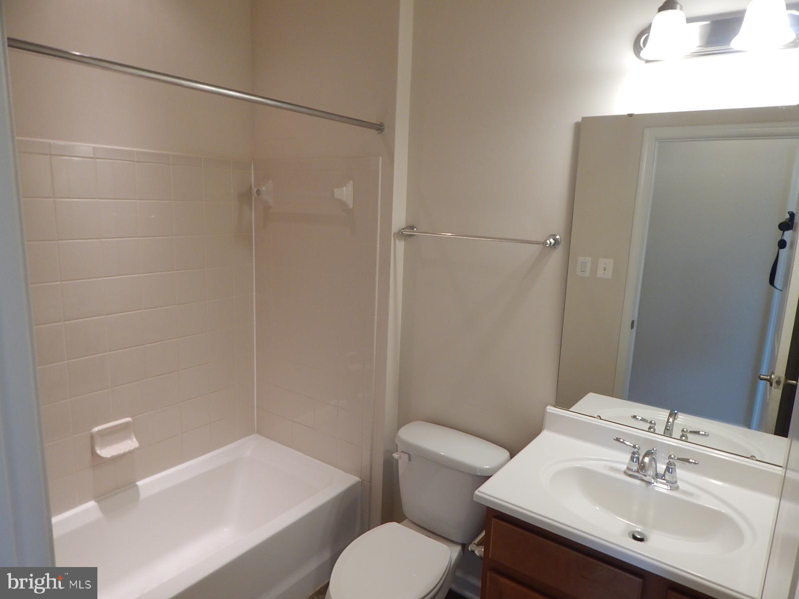 VIRGINIA LANDING - Residential Lease