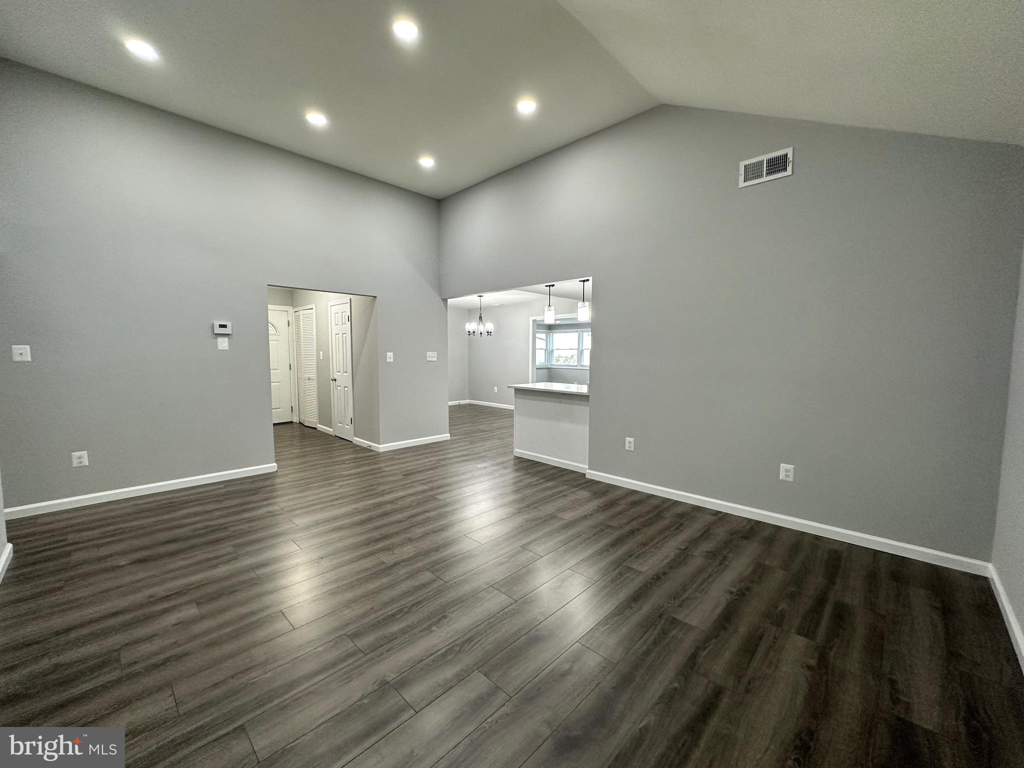 AMBER MEADOWS - Residential