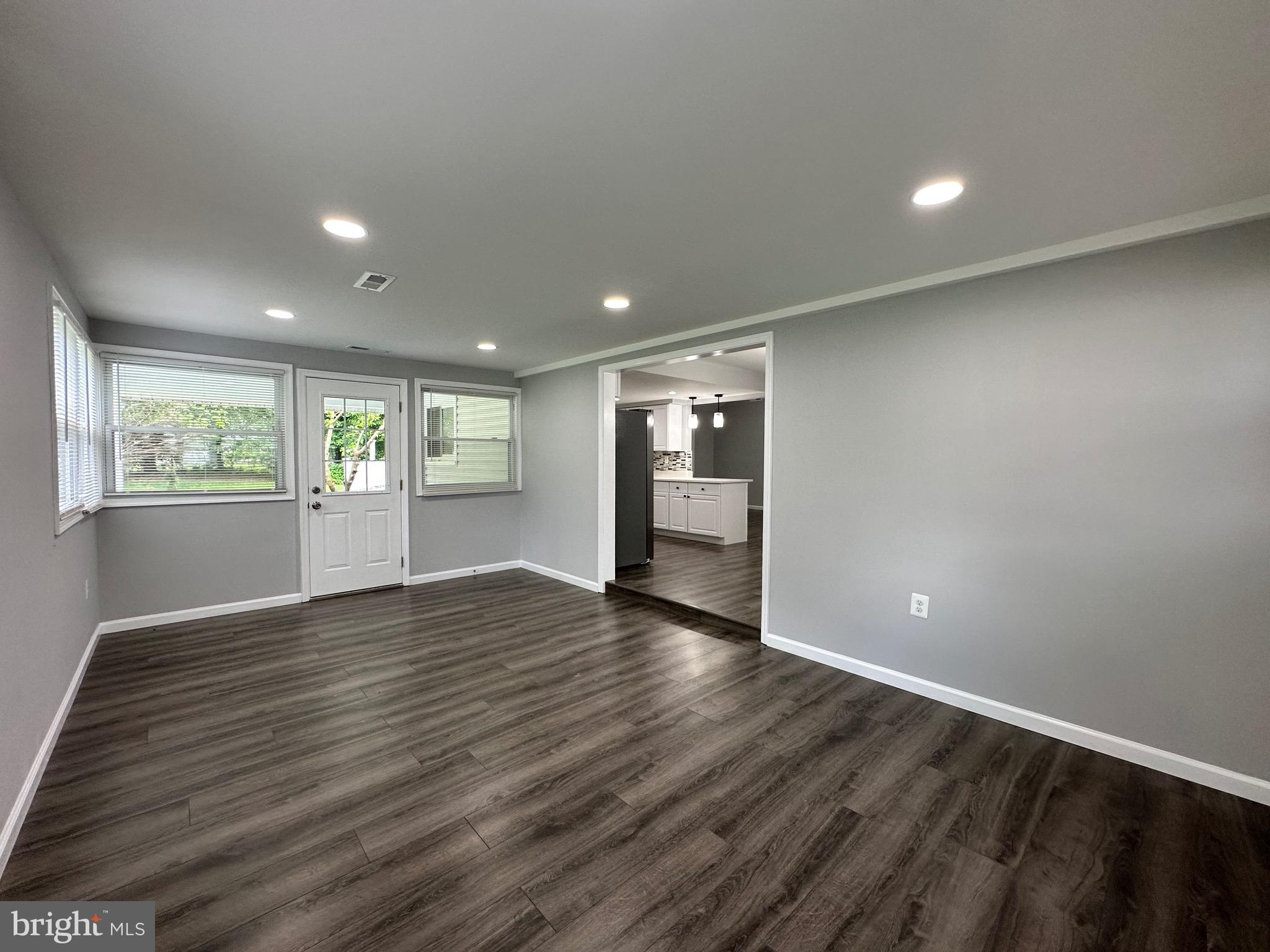 AMBER MEADOWS - Residential