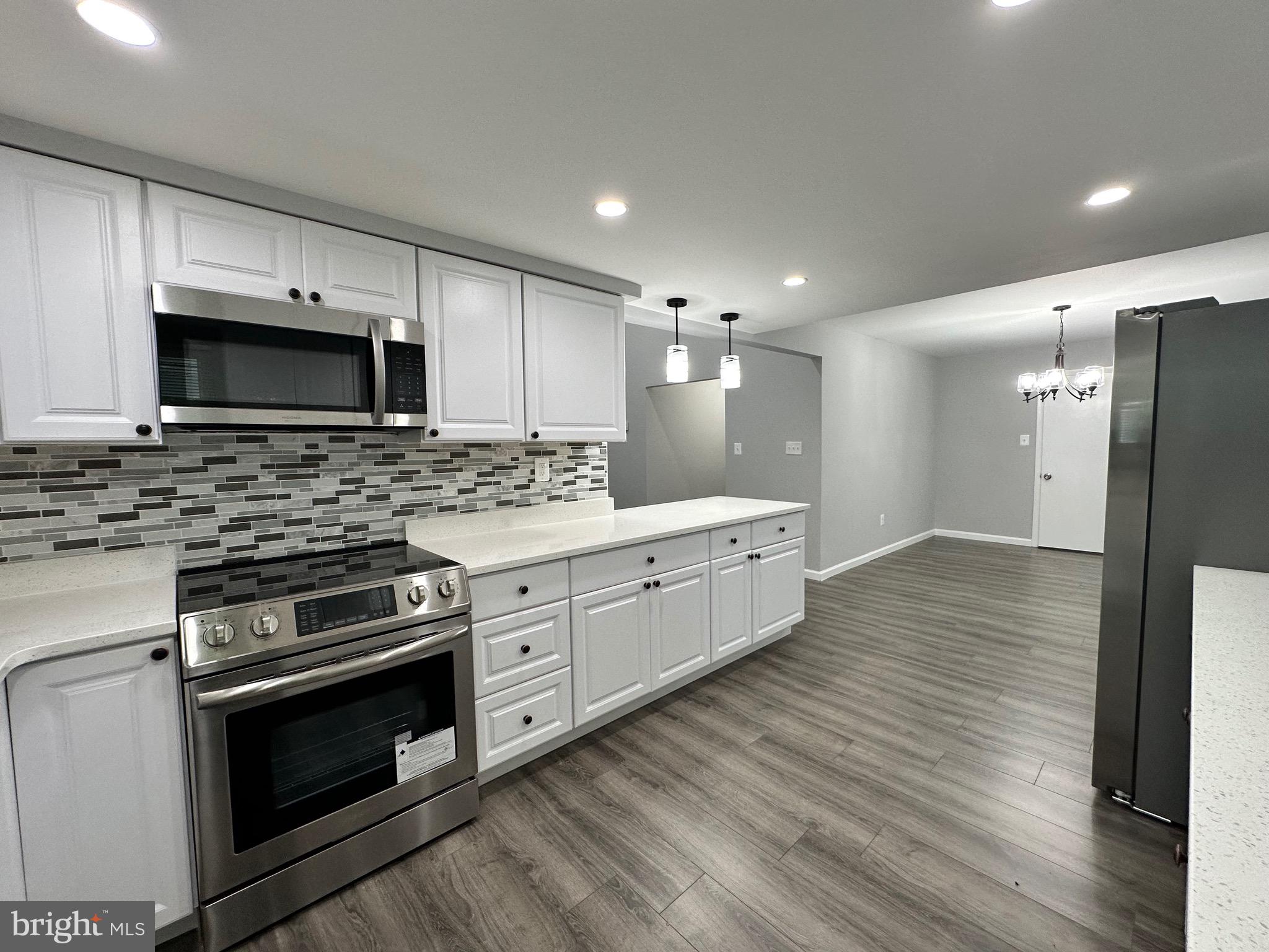 AMBER MEADOWS - Residential