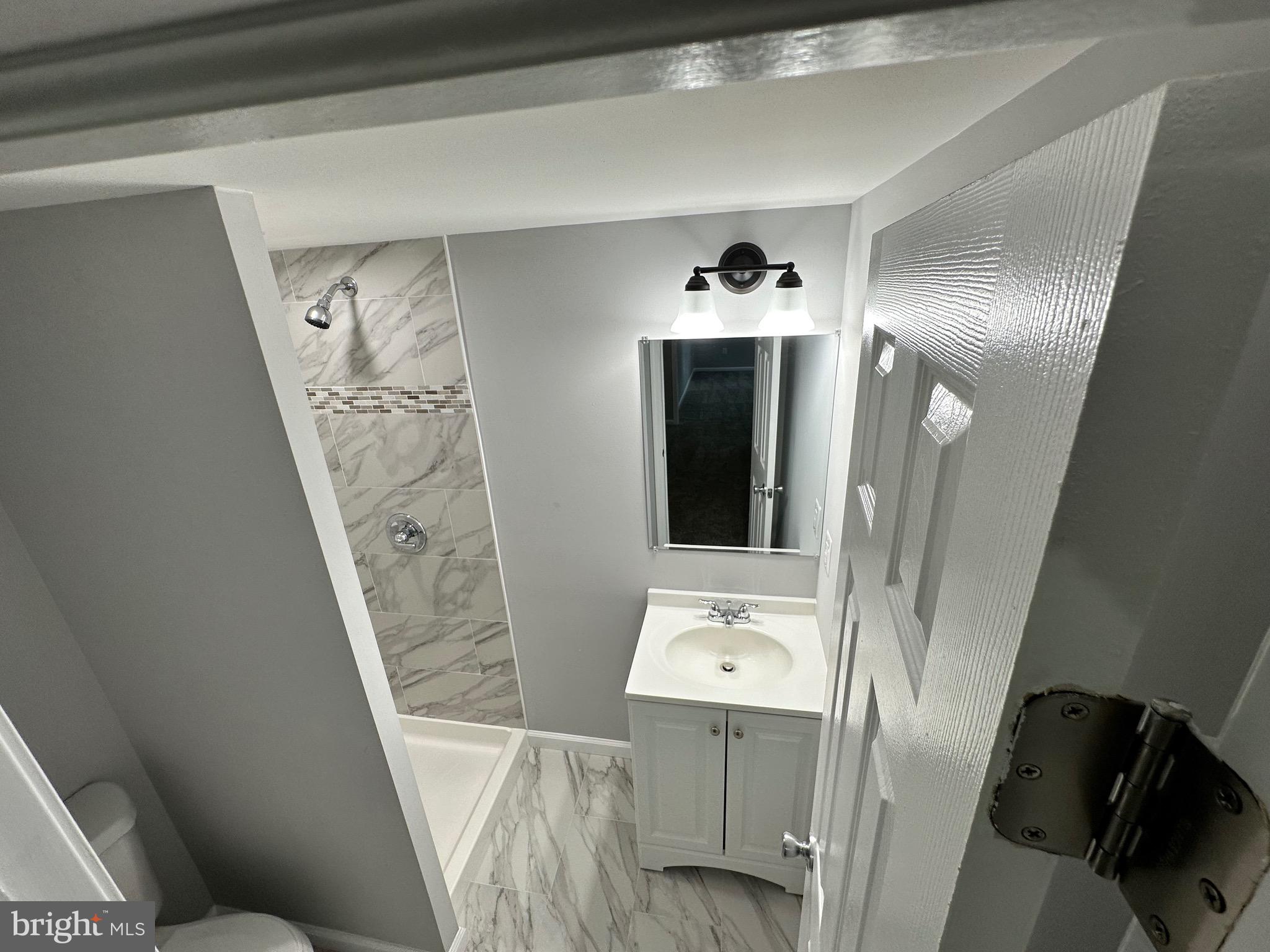 AMBER MEADOWS - Residential