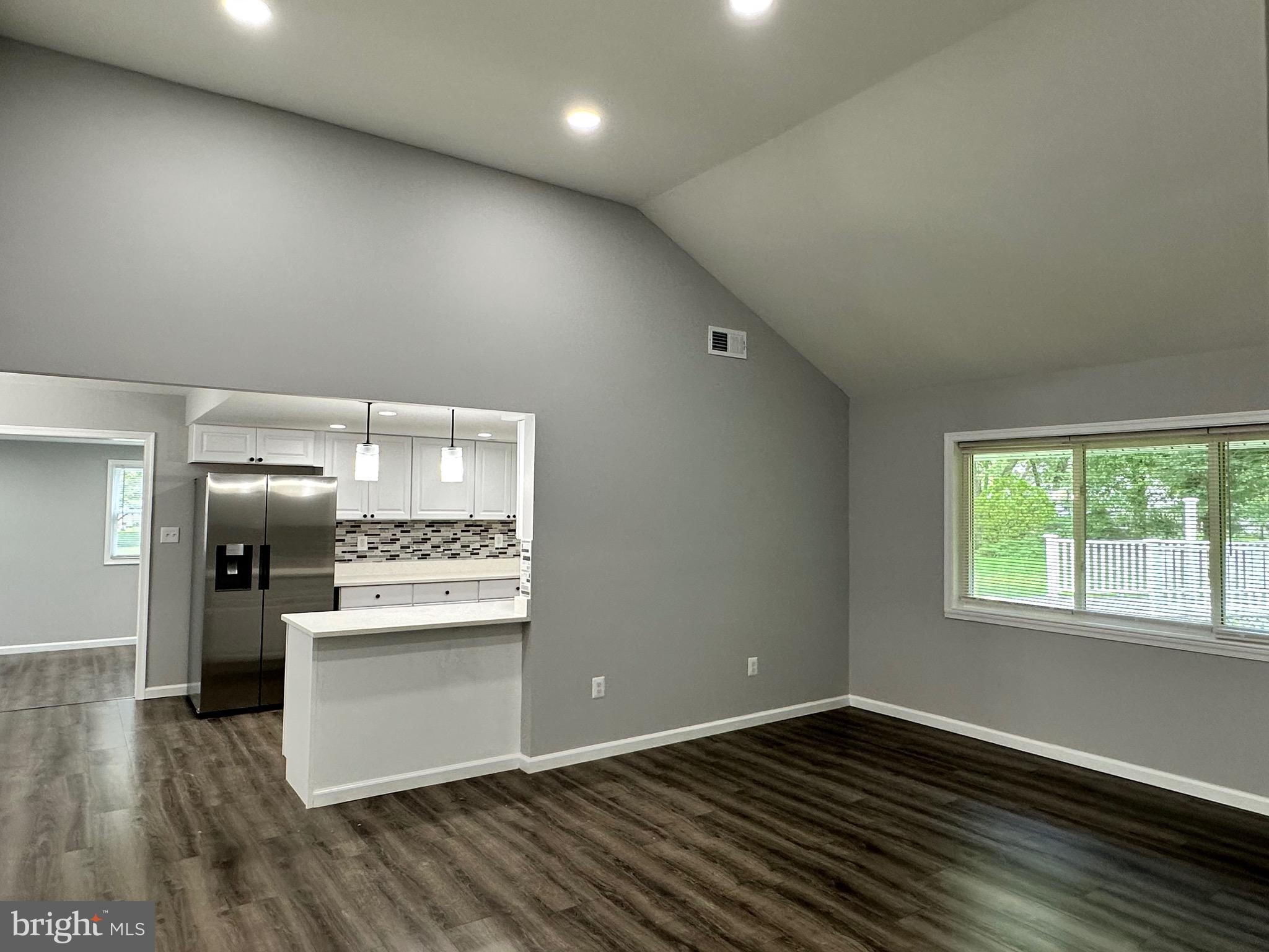 AMBER MEADOWS - Residential