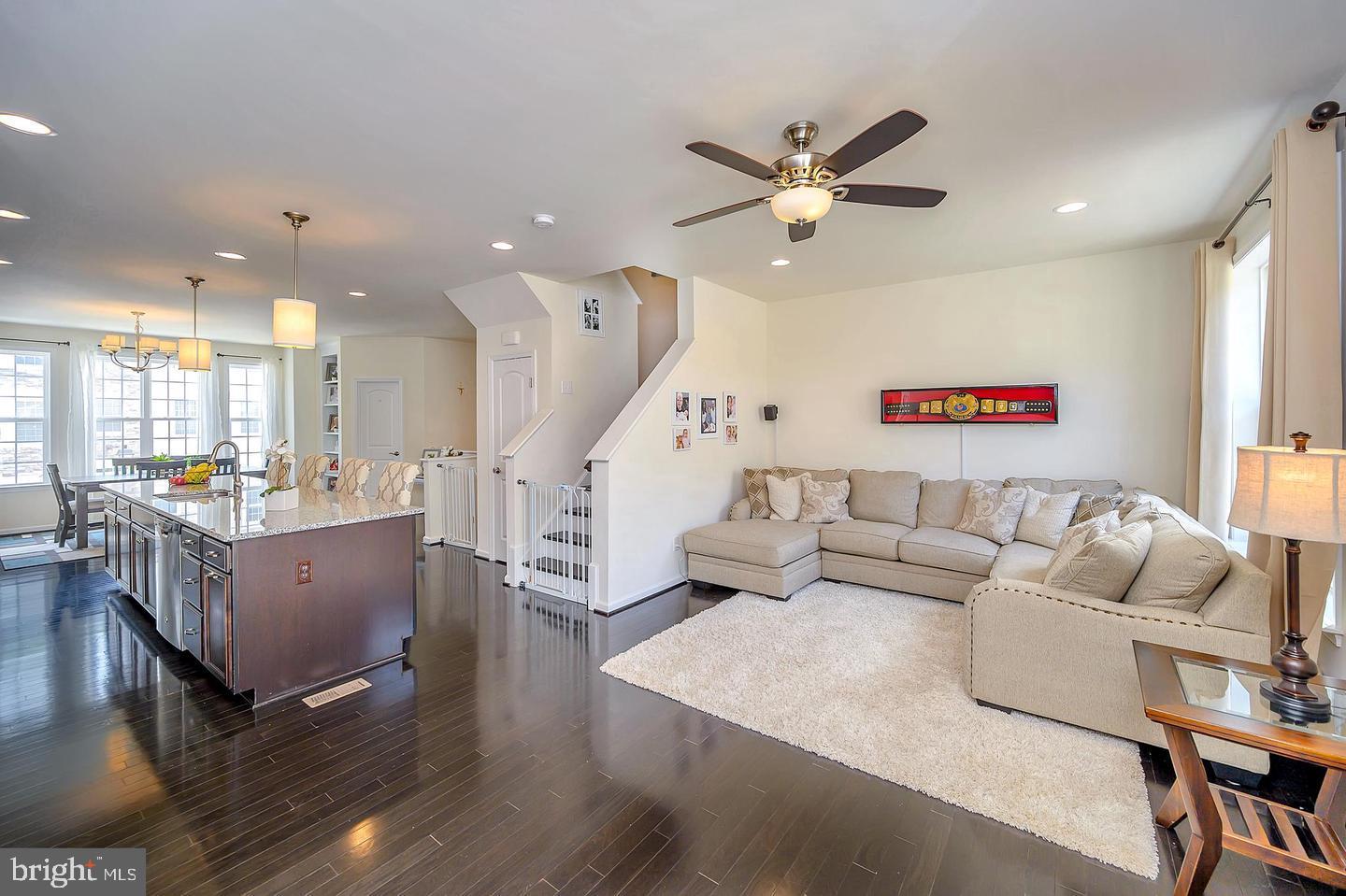 COWAN CROSSING - Residential Lease