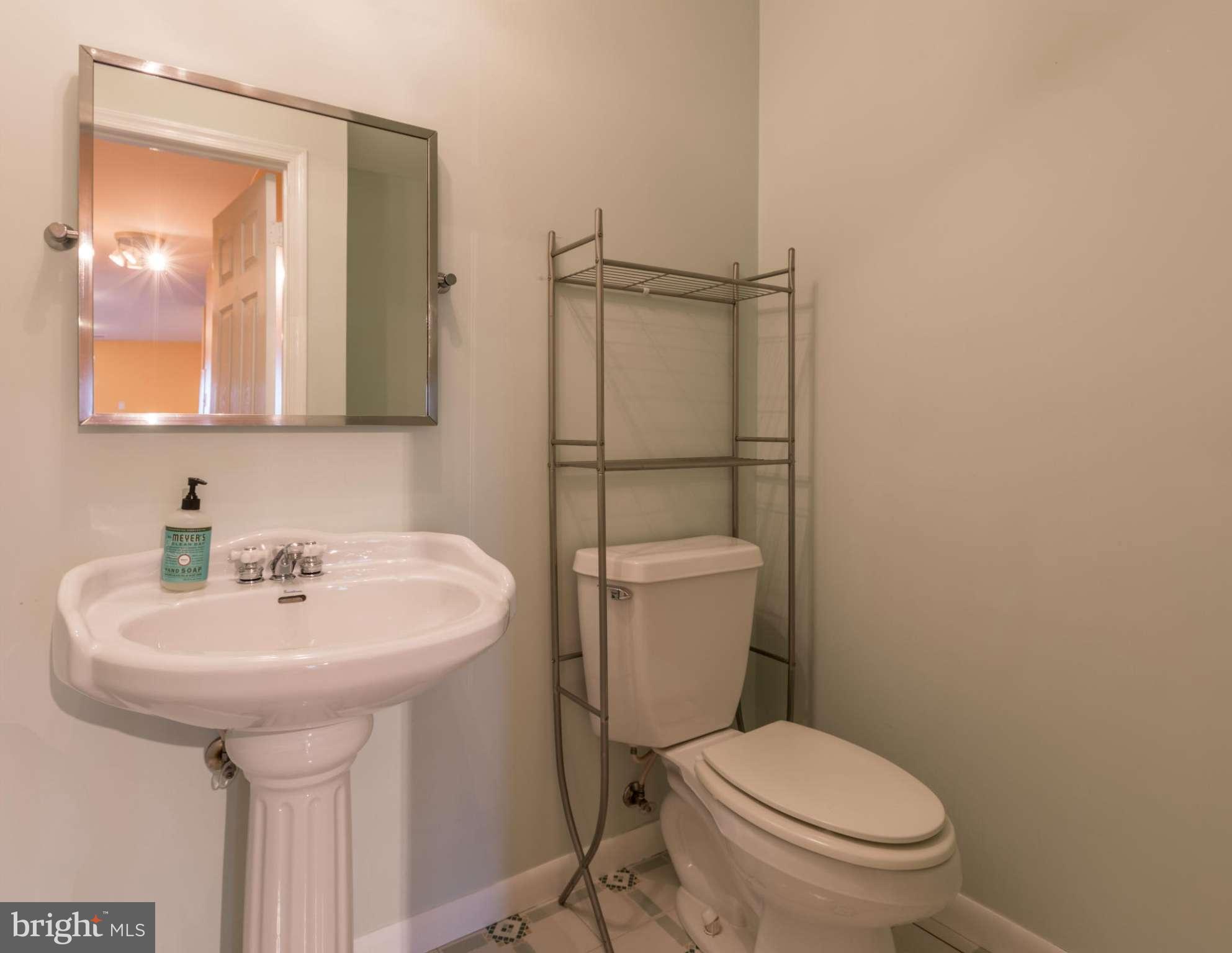 LOVETON FARMS - Residential Lease