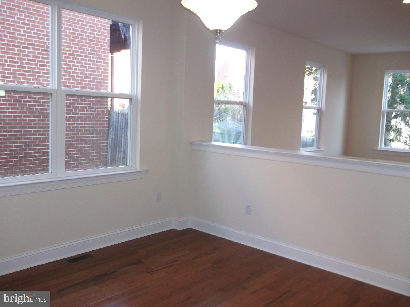 BUSTLETON - Residential
