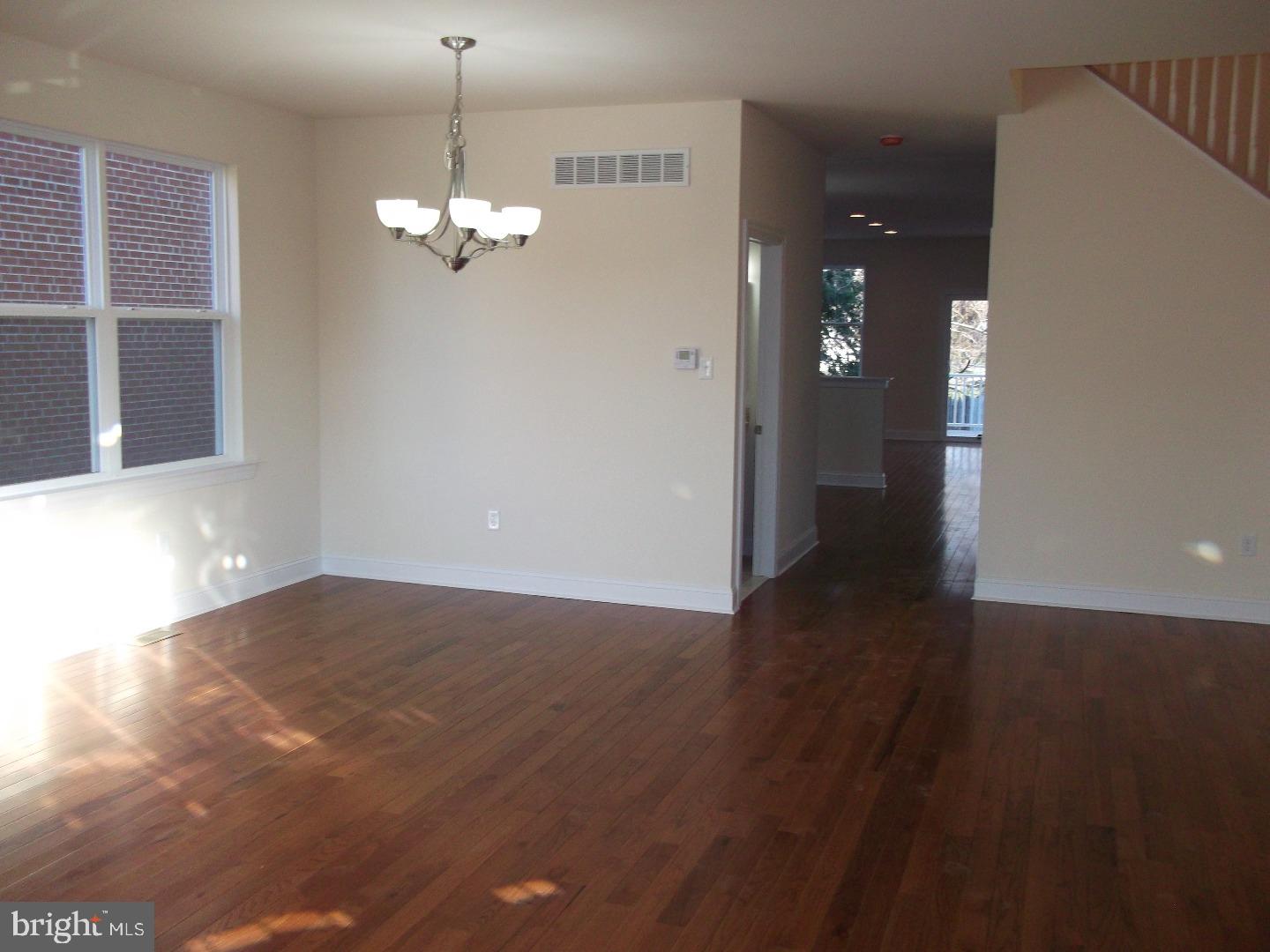 BUSTLETON - Residential