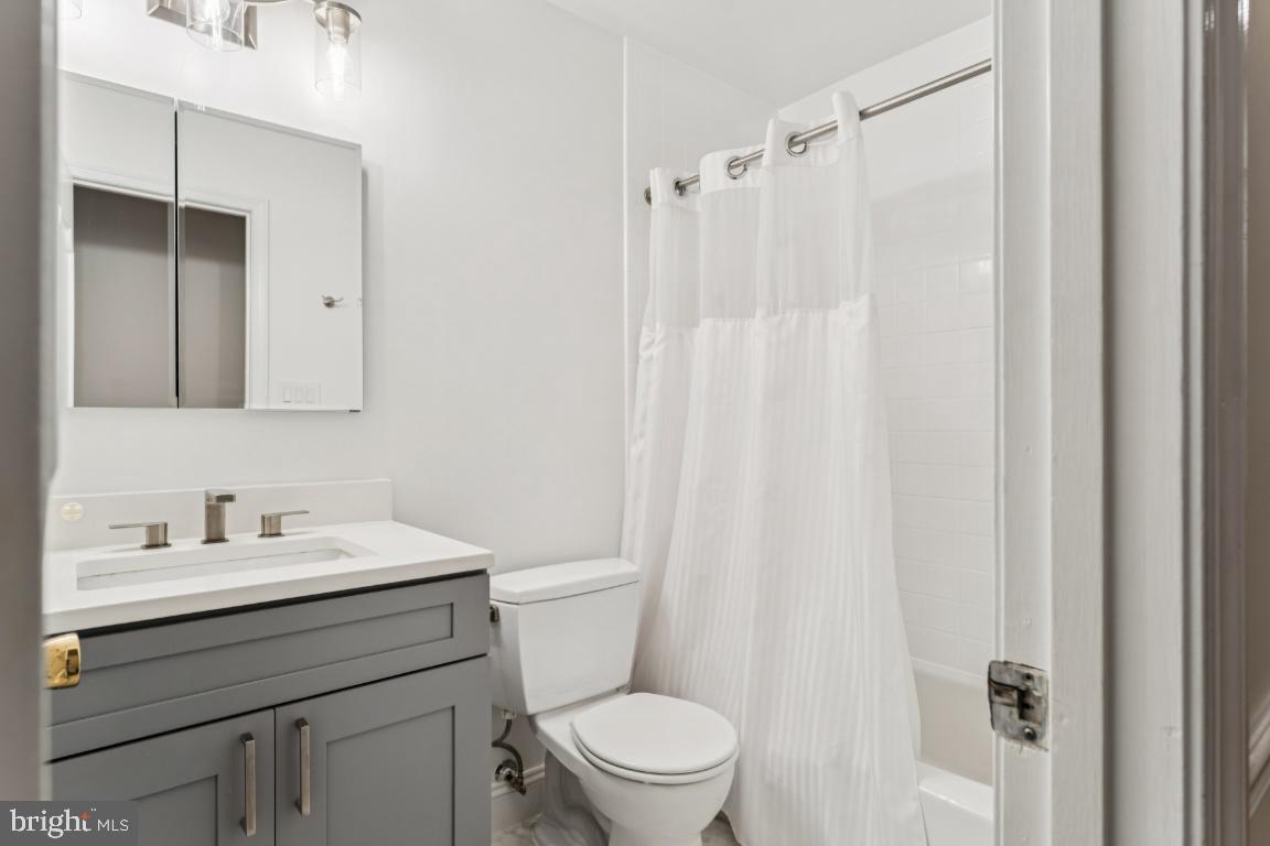 HAMLET PLACE - Residential