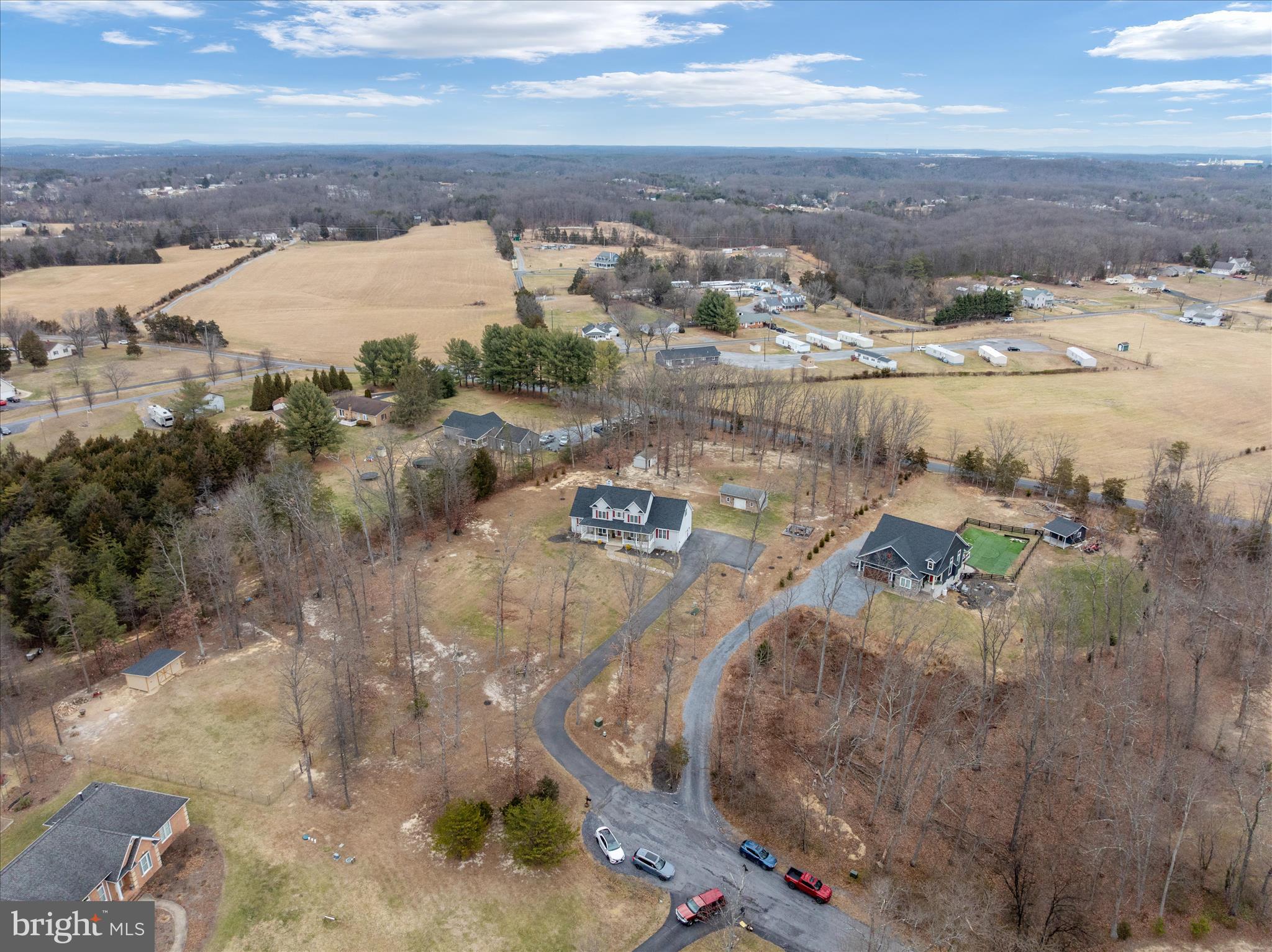 CREEK SIDE WOODS - Residential