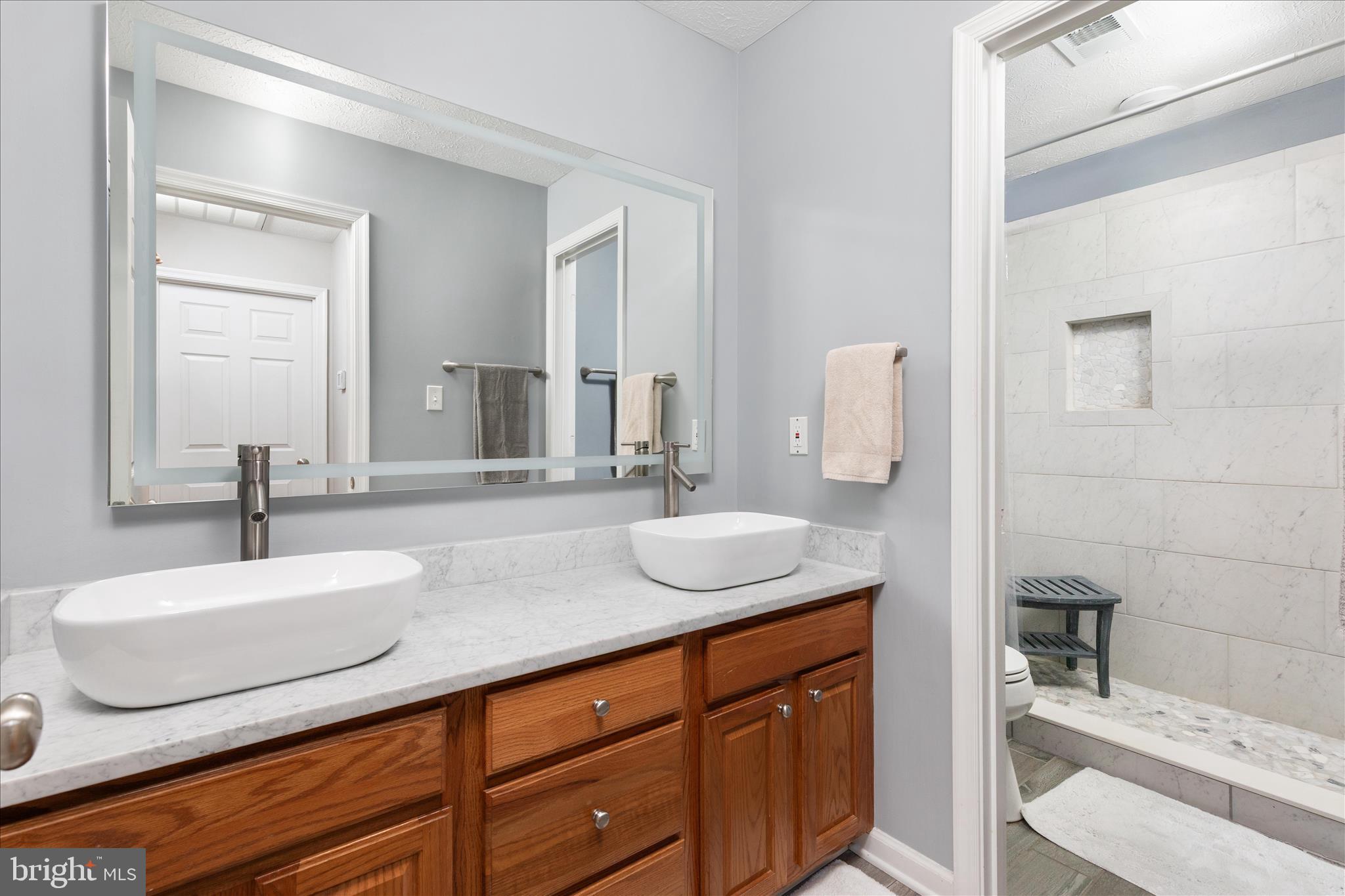 CREEK SIDE WOODS - Residential