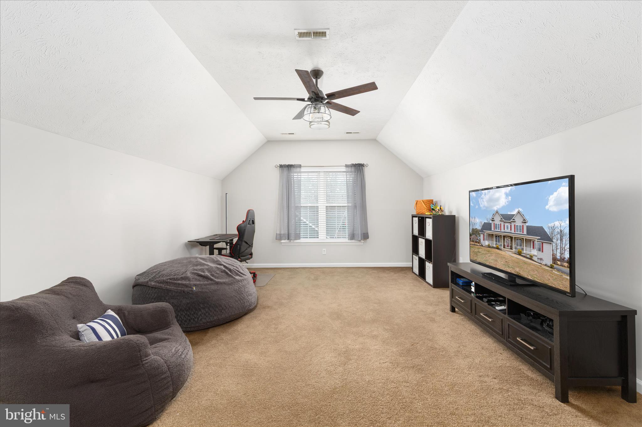 CREEK SIDE WOODS - Residential