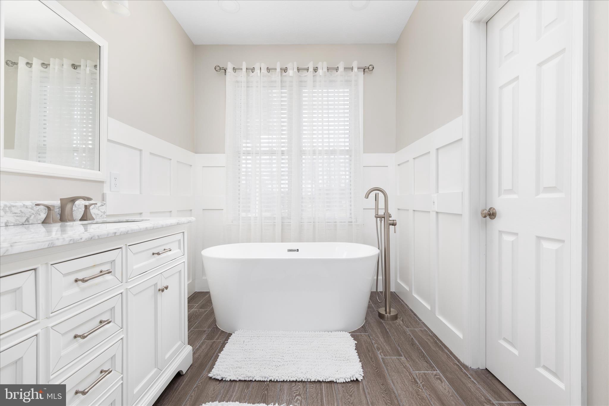 CREEK SIDE WOODS - Residential