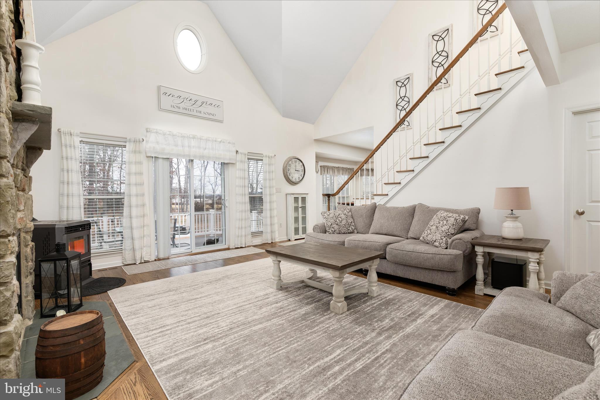 CREEK SIDE WOODS - Residential