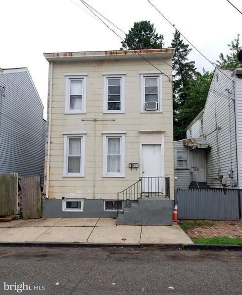 33 ADELINE STREET TRENTON NJ 08611