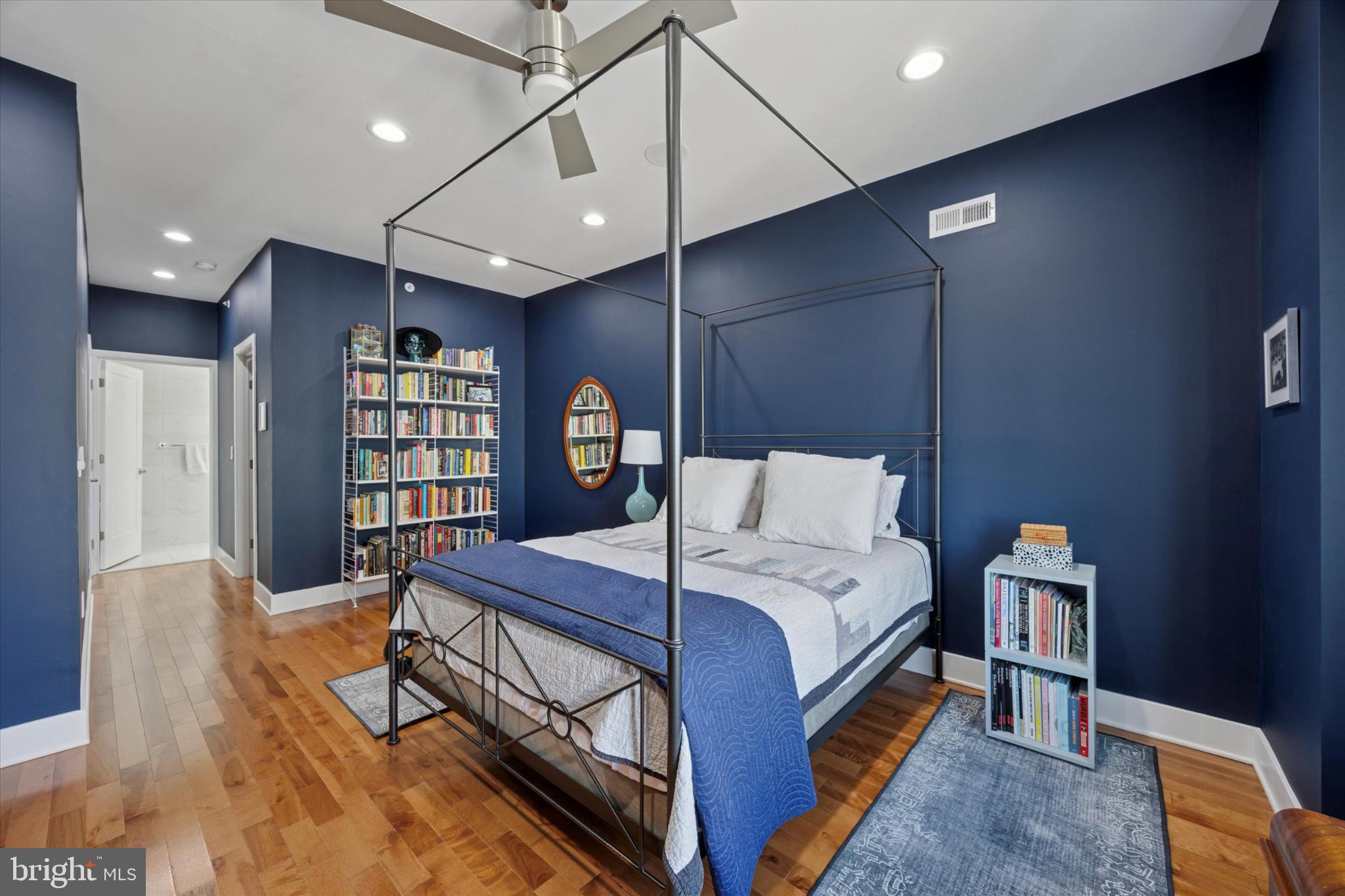 POINT BREEZE - Residential