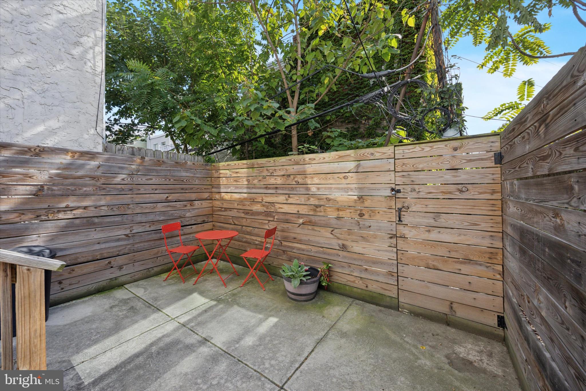 POINT BREEZE - Residential