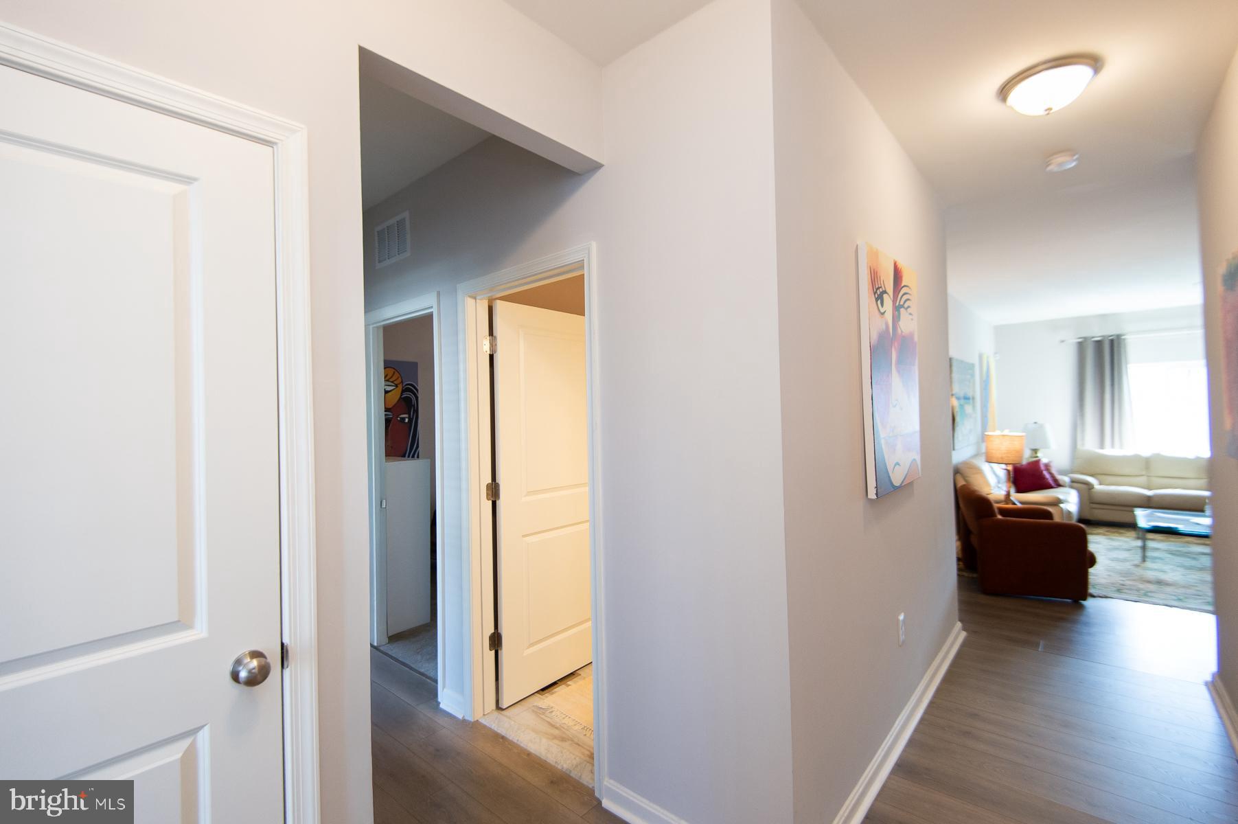 ALGONQUIN - Residential