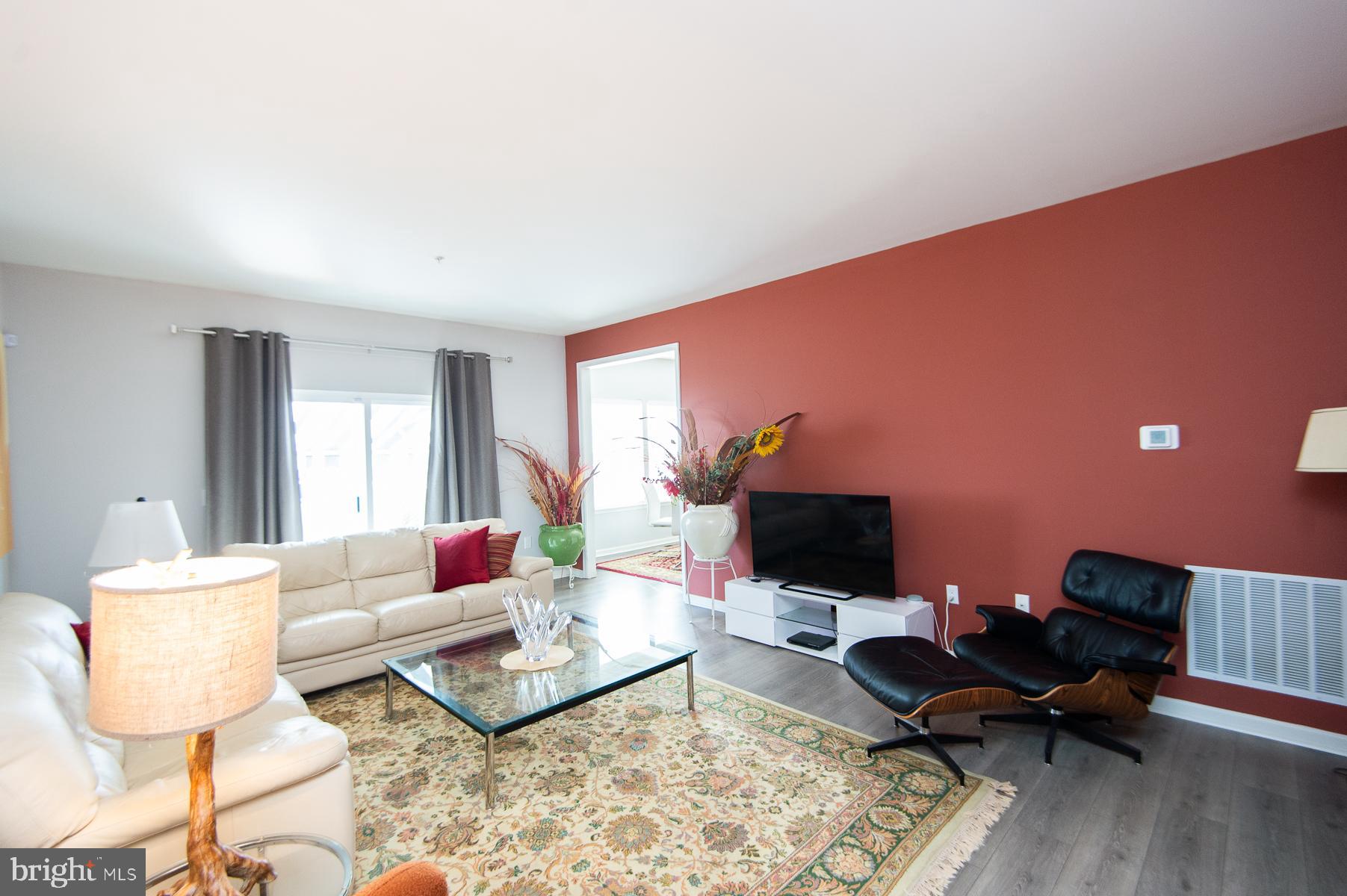 ALGONQUIN - Residential