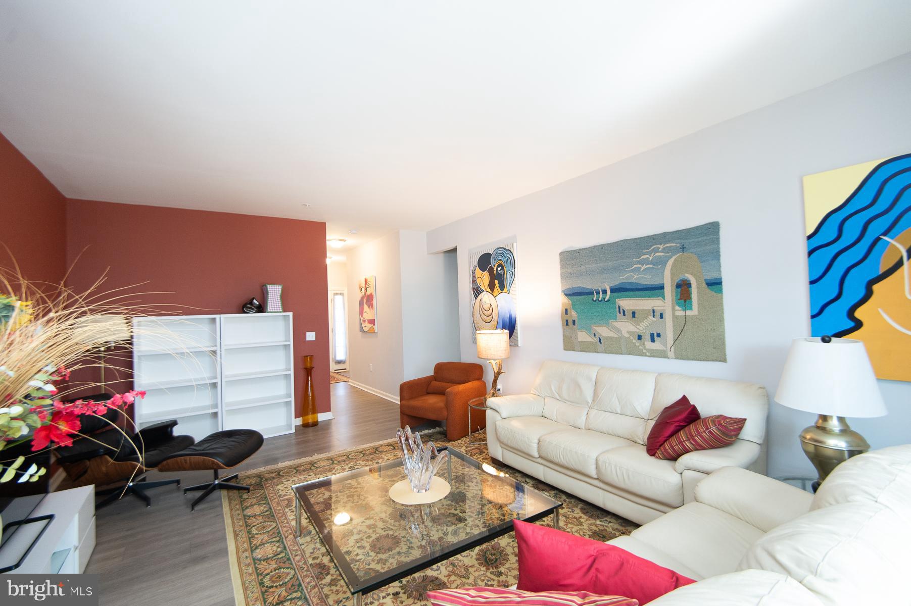 ALGONQUIN - Residential