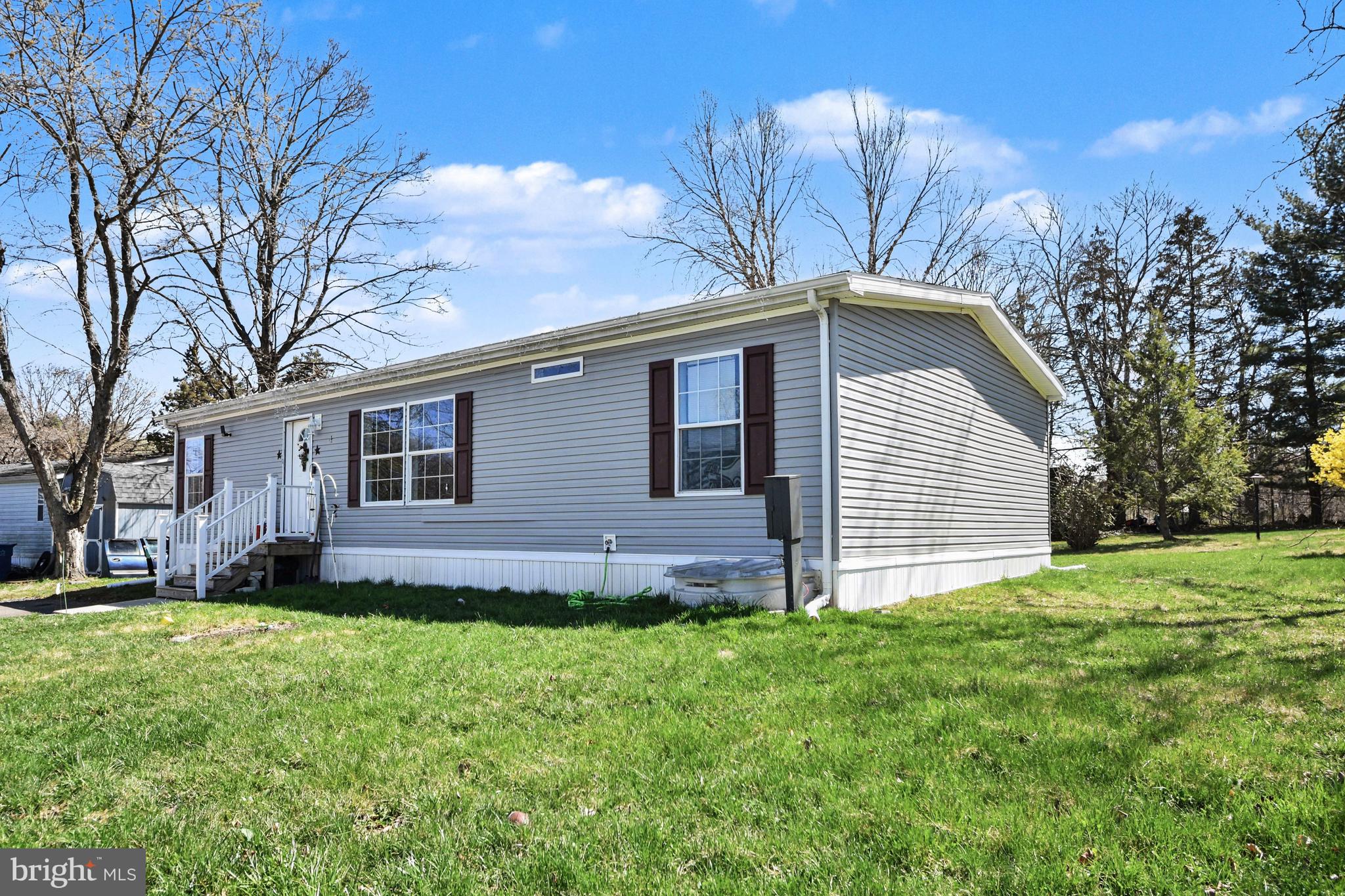 MELODYLAKESCNTRYCLUB - Residential