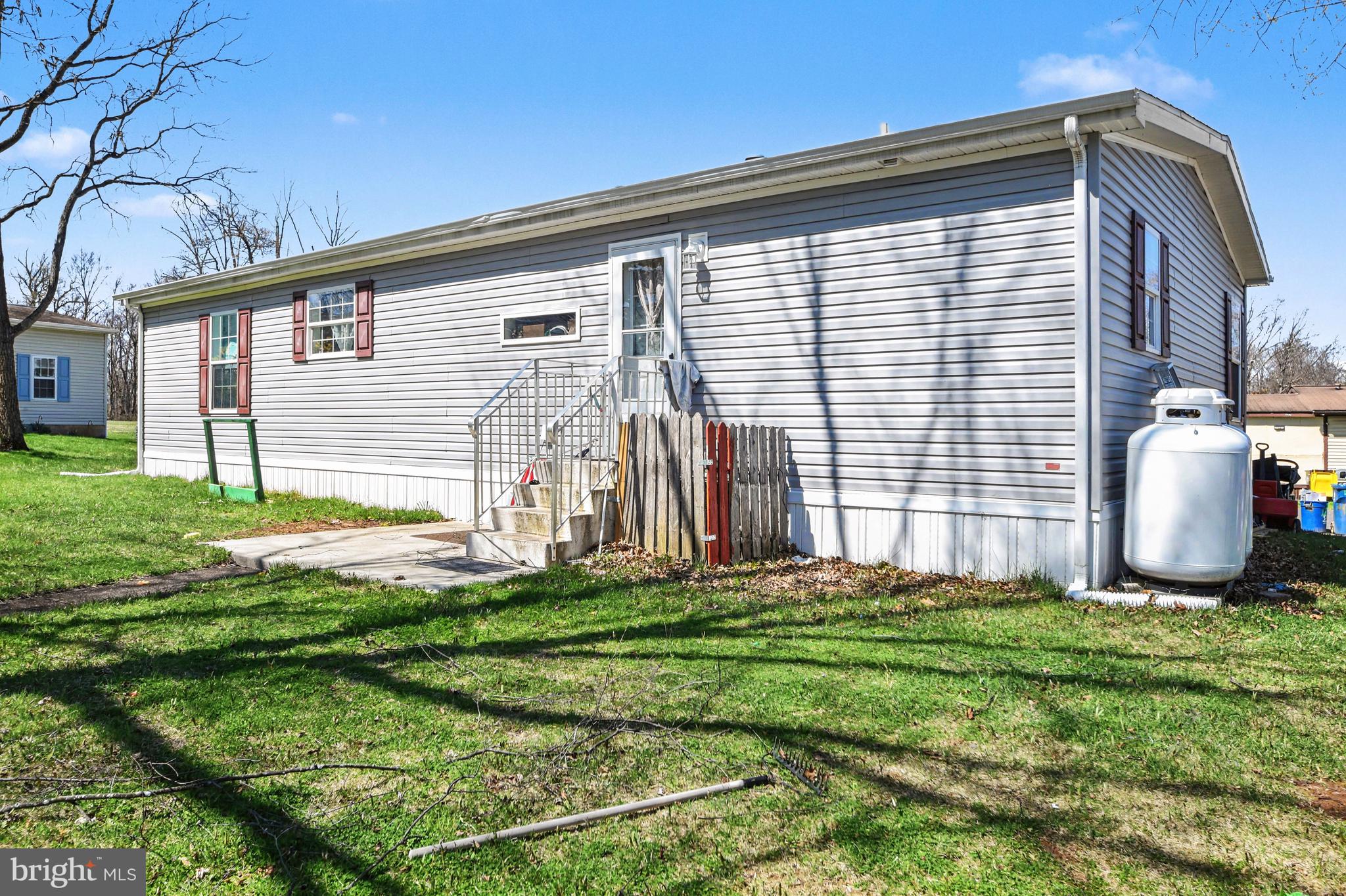 MELODYLAKESCNTRYCLUB - Residential