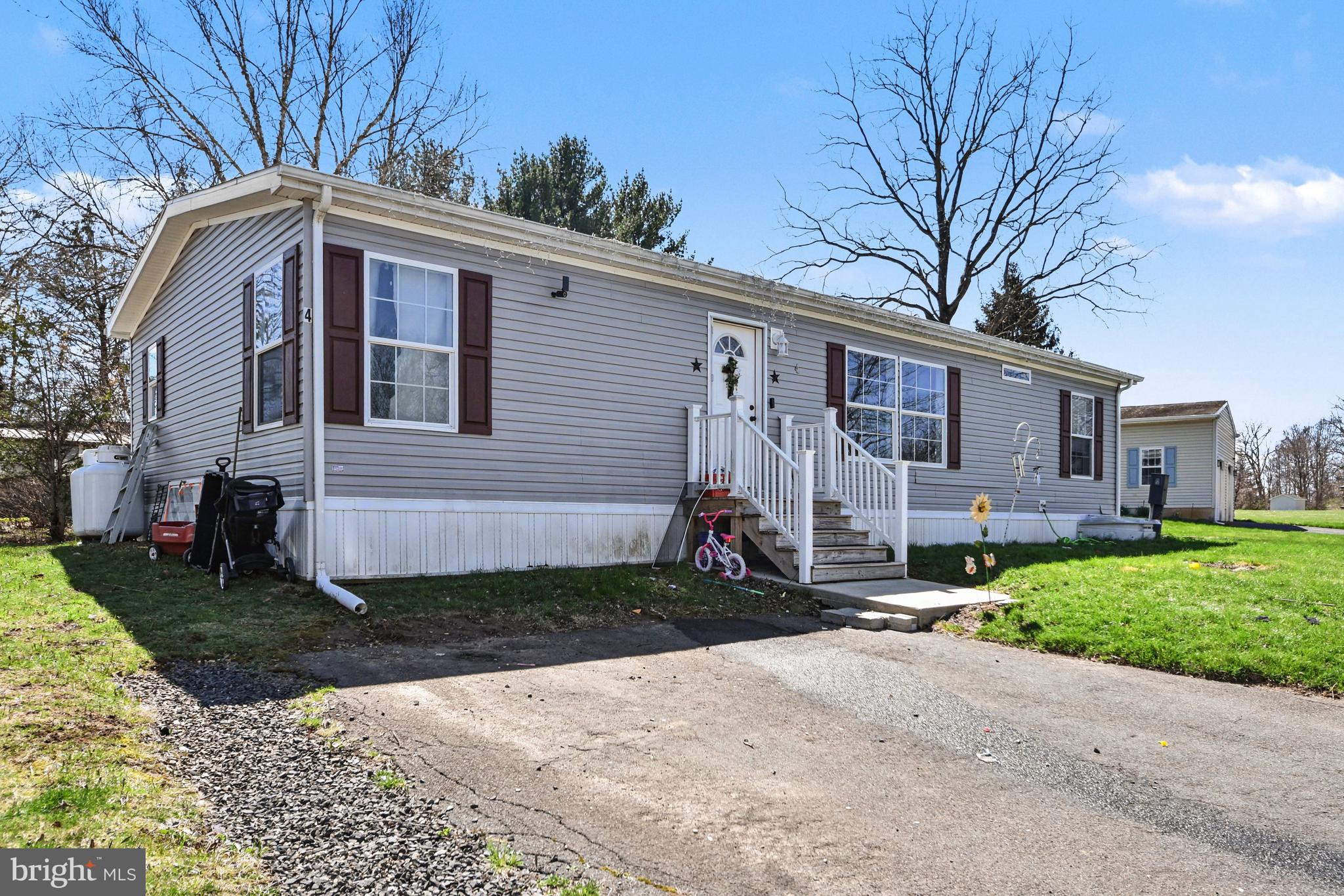 MELODYLAKESCNTRYCLUB - Residential