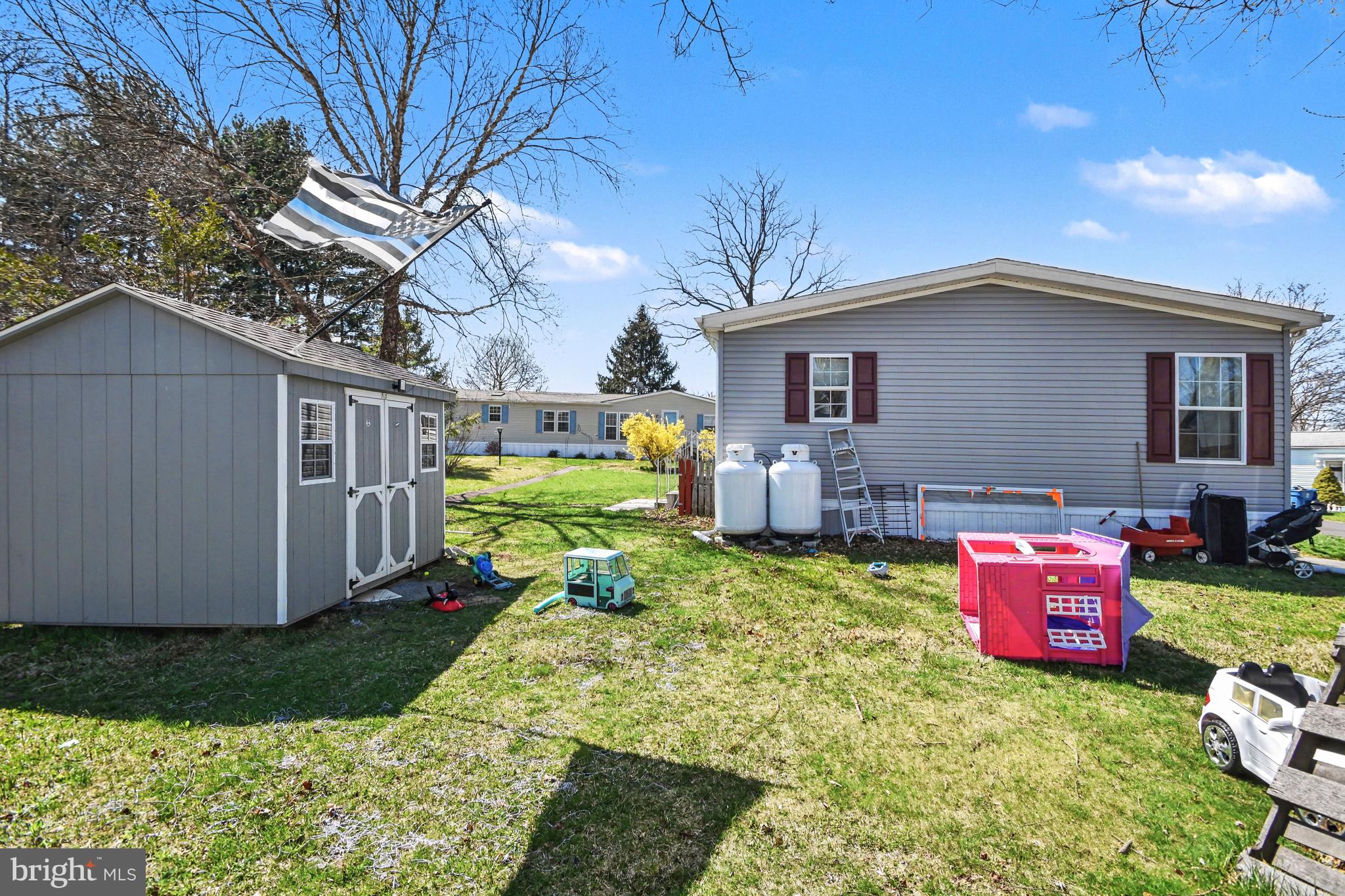 MELODYLAKESCNTRYCLUB - Residential