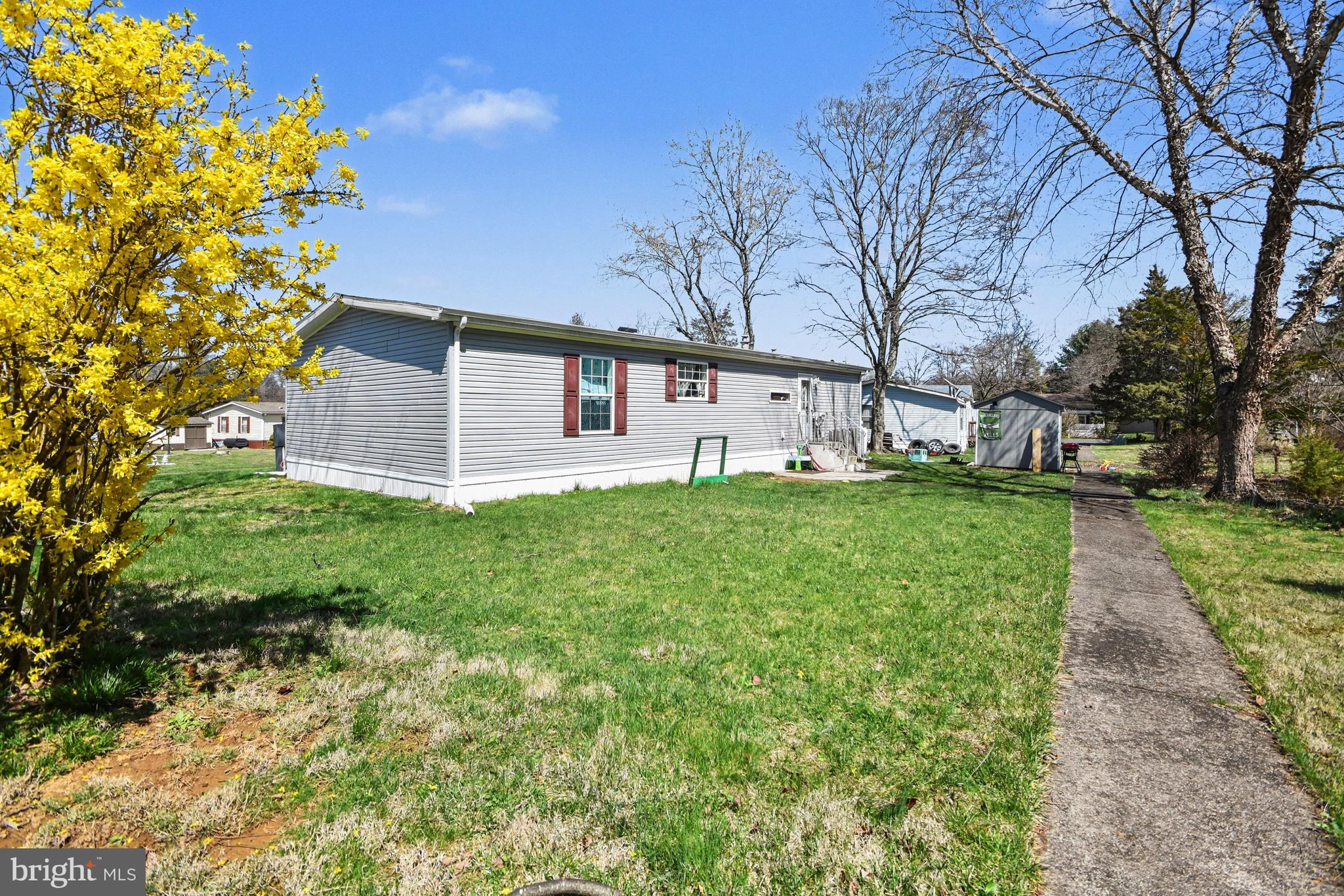 MELODYLAKESCNTRYCLUB - Residential