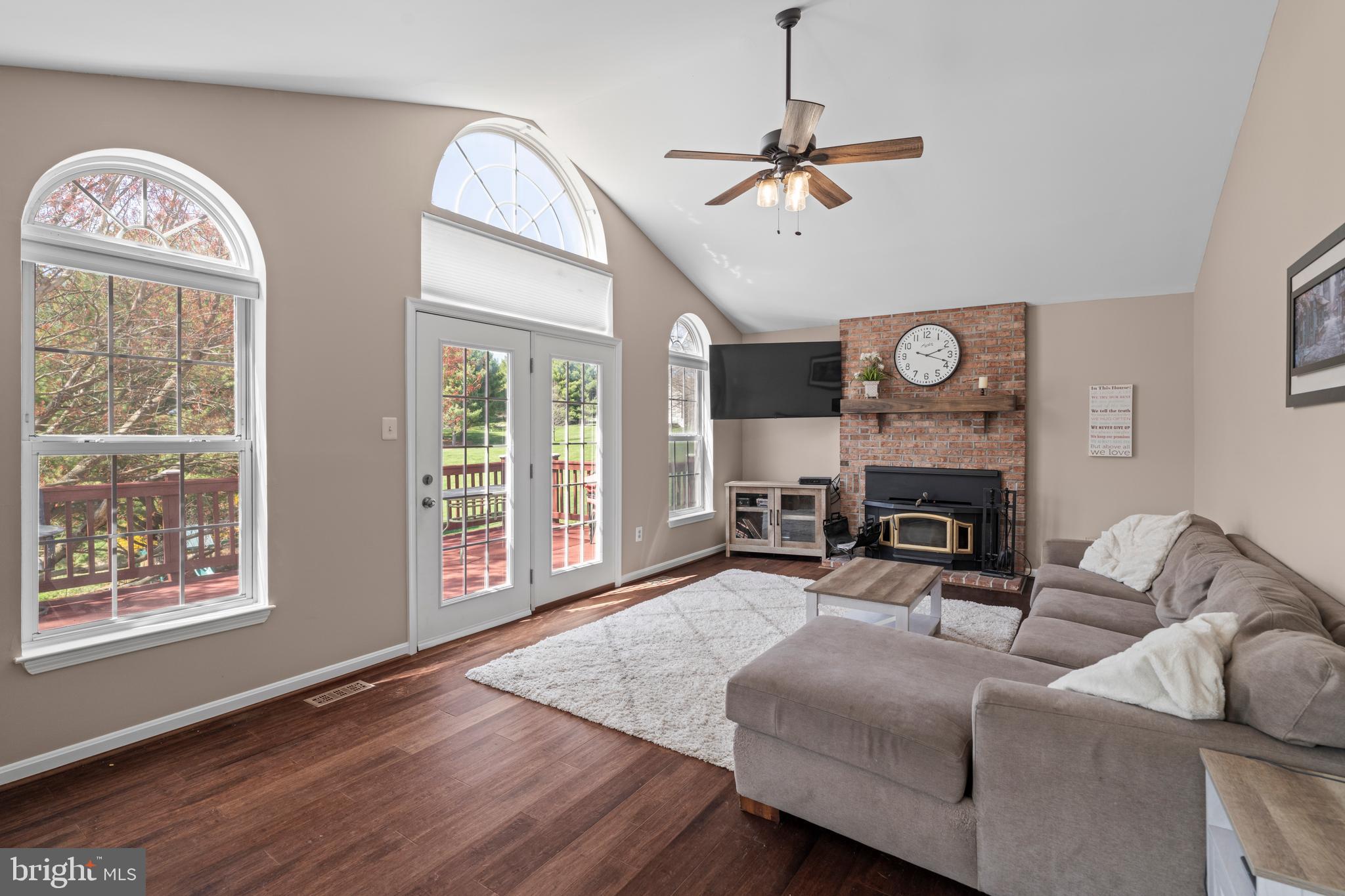 HURLINE FARMS - Residential