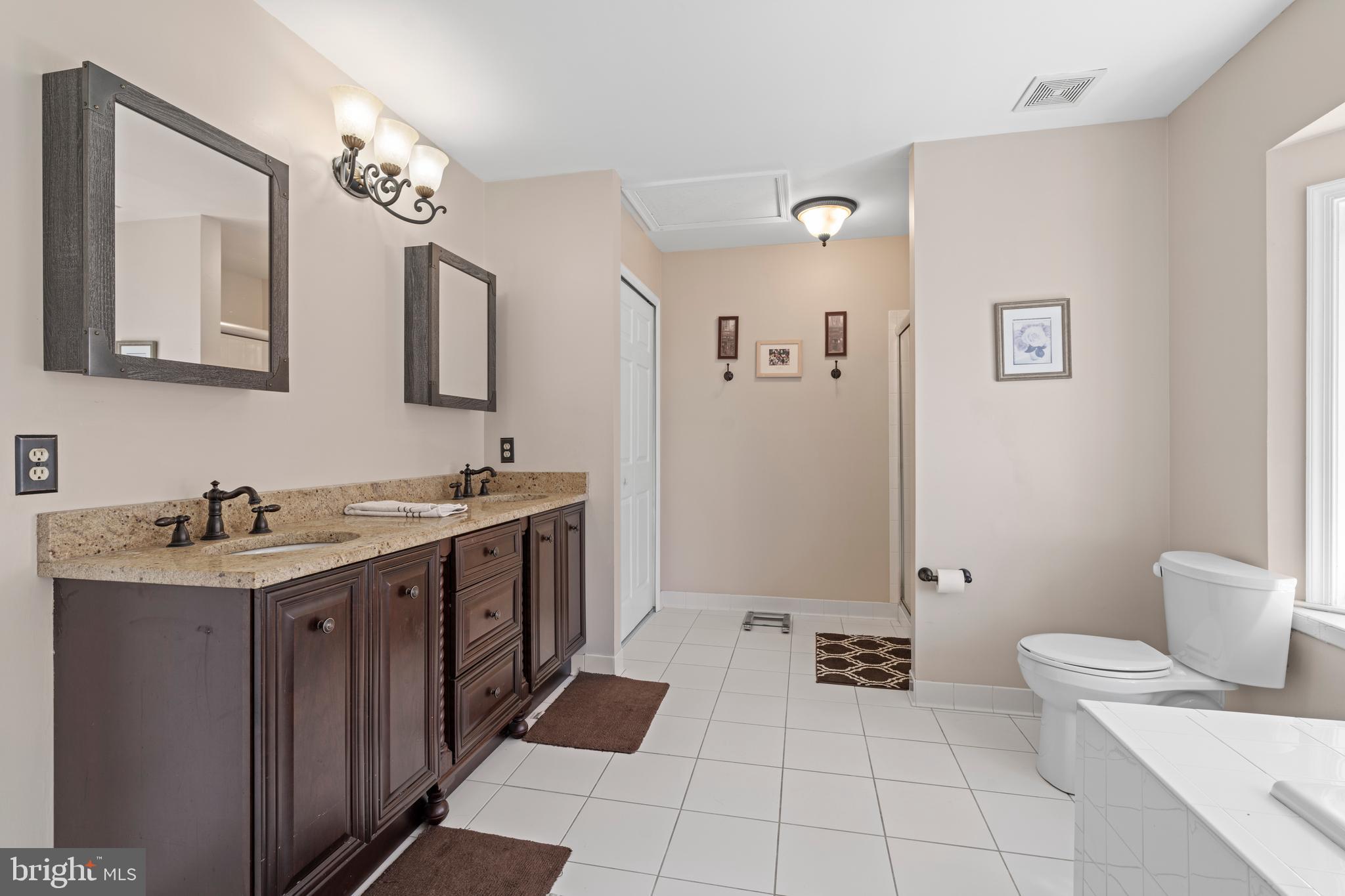 HURLINE FARMS - Residential