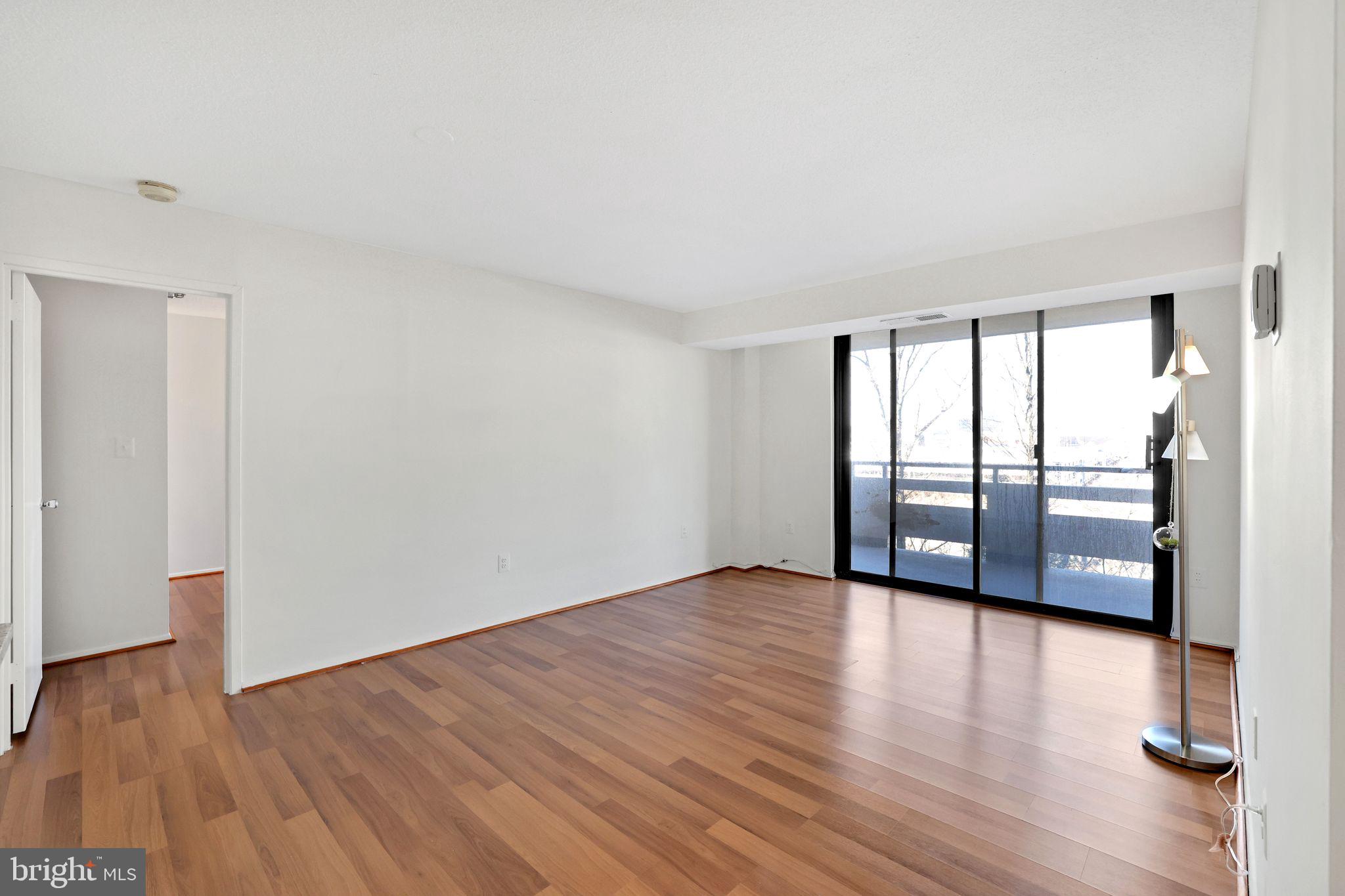 1808 OLD MEADOW ROAD 1015