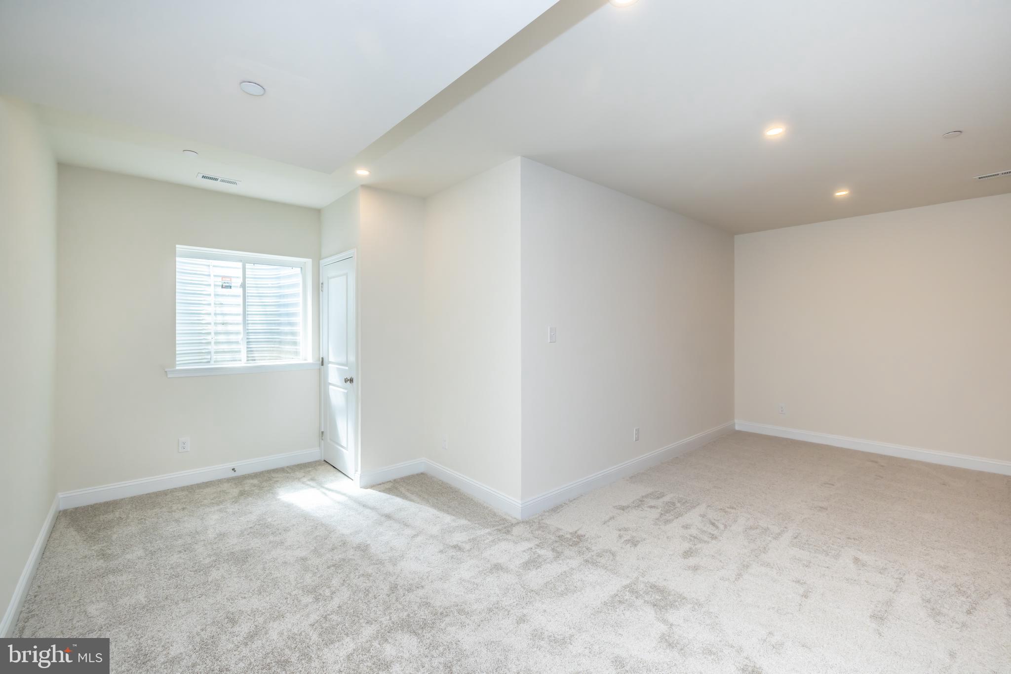 WILLISTOWN POINT - Residential