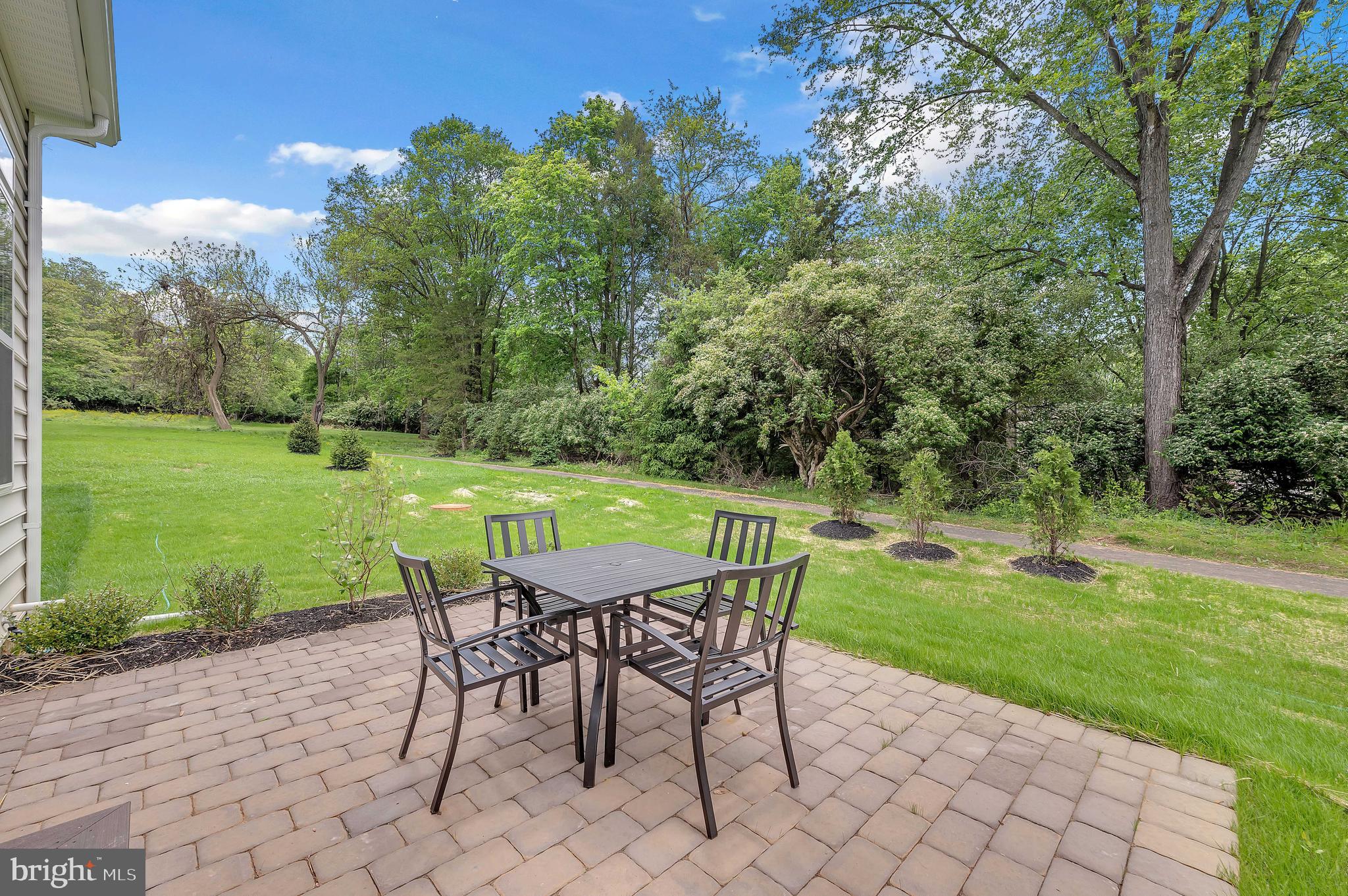 WILLISTOWN POINT - Residential