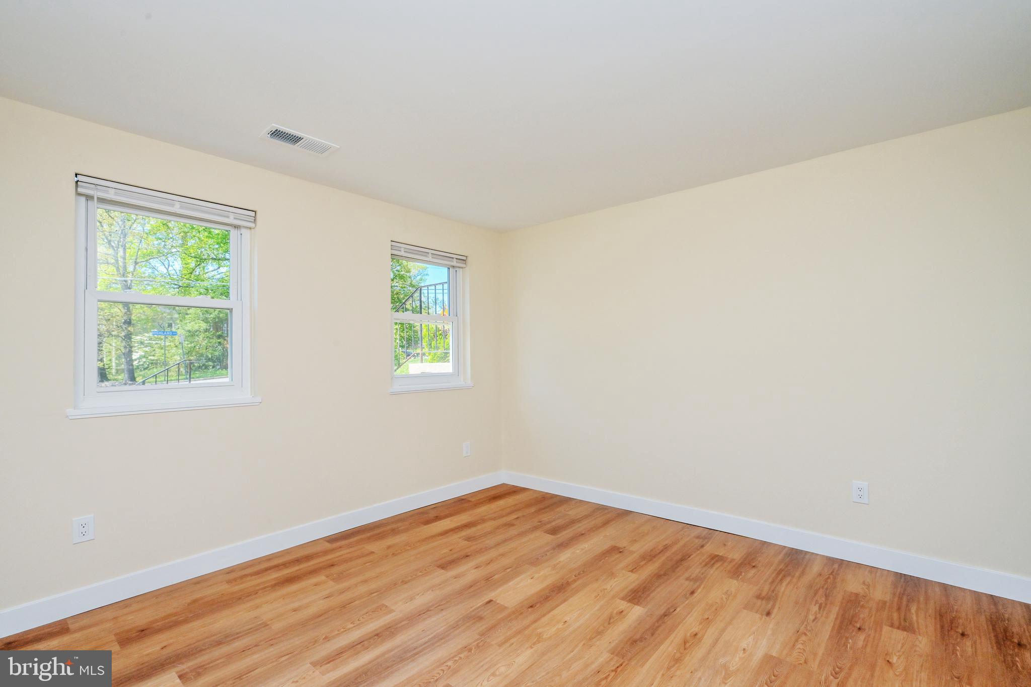 FALLS CHURCH - Residential Lease