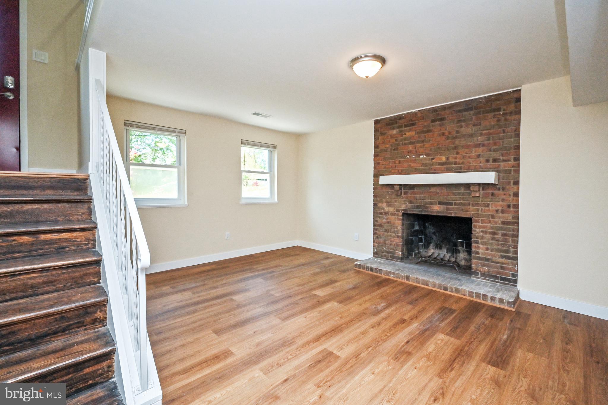 FALLS CHURCH - Residential Lease