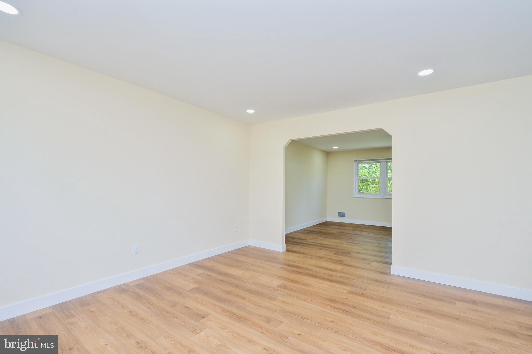 FALLS CHURCH - Residential Lease