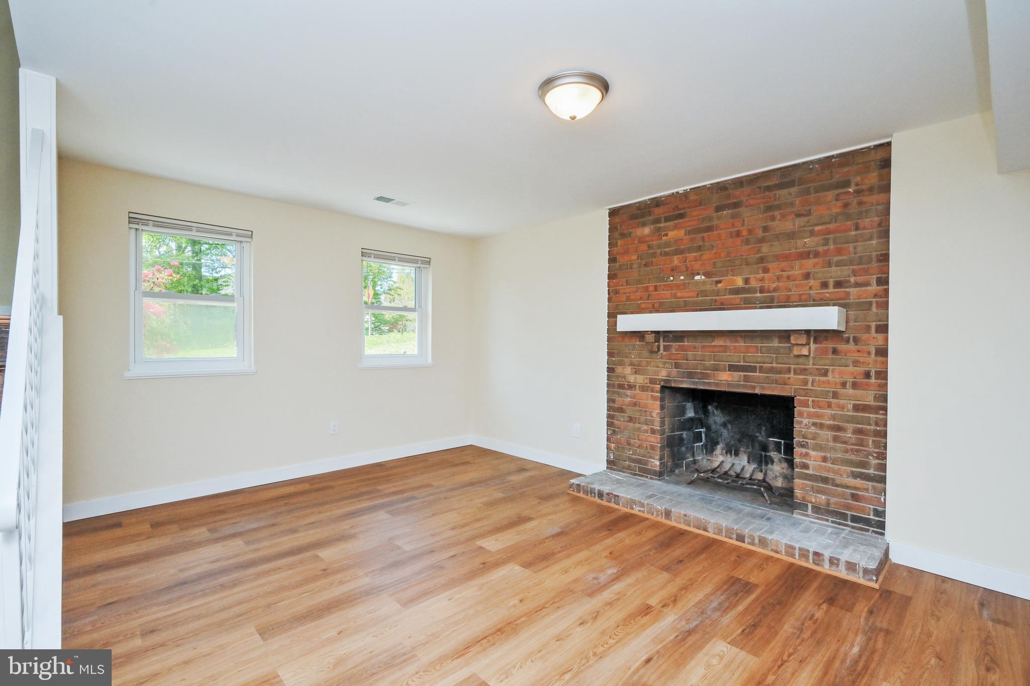 FALLS CHURCH - Residential Lease