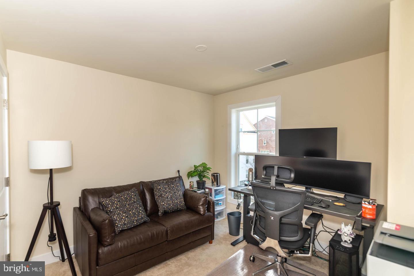 CROWN FARM - Residential Lease