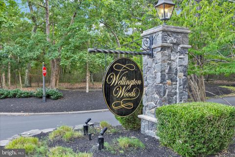 2 WELLINGTON COURT MEDFORD NJ 08055