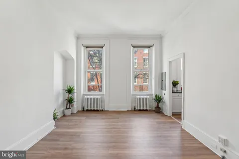 1624 Spruce Street Unit 2F, Philadelphia, PA MLS: PAPH2473134