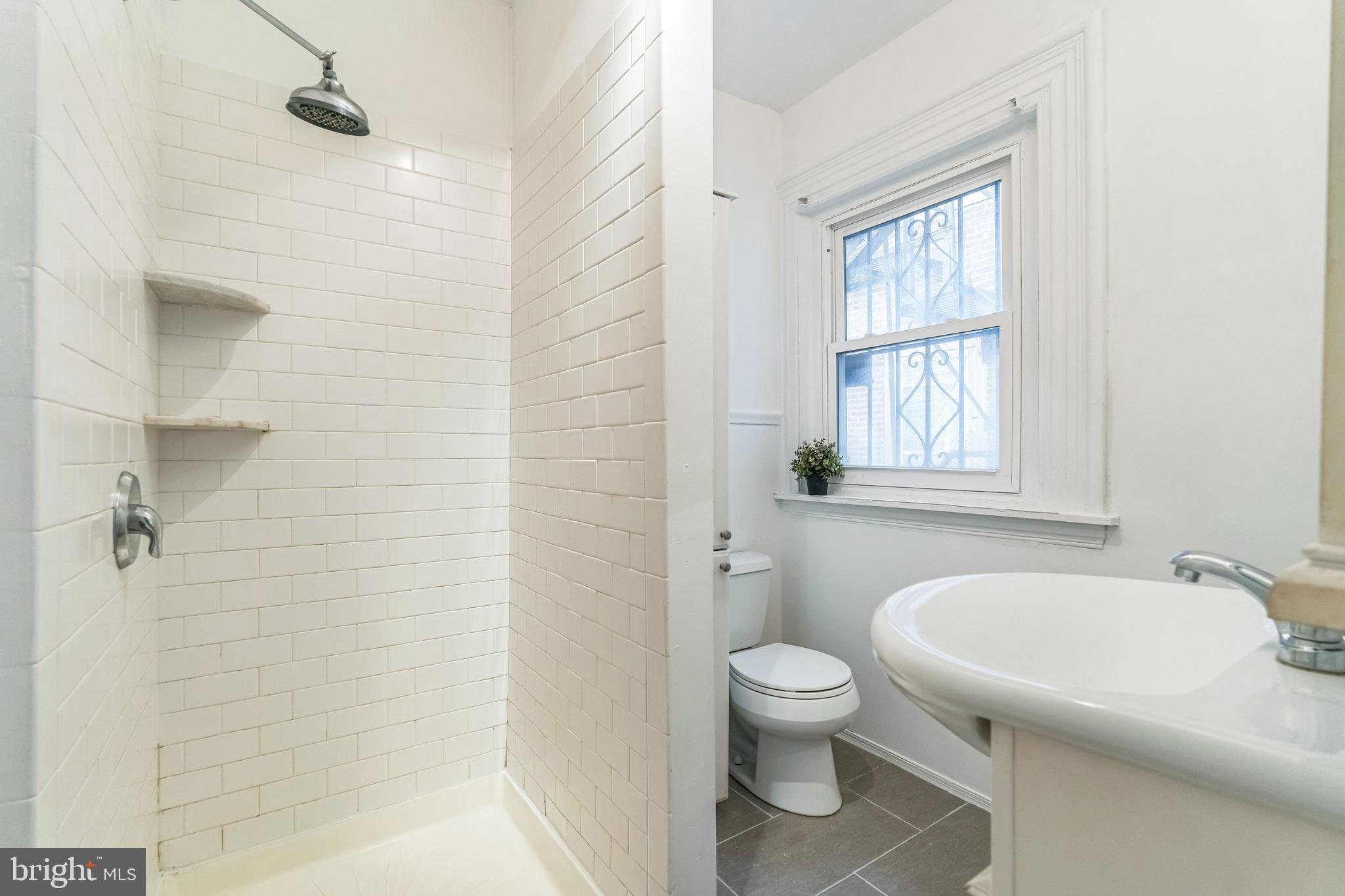 RITTENHOUSE SQUARE - Residential Lease