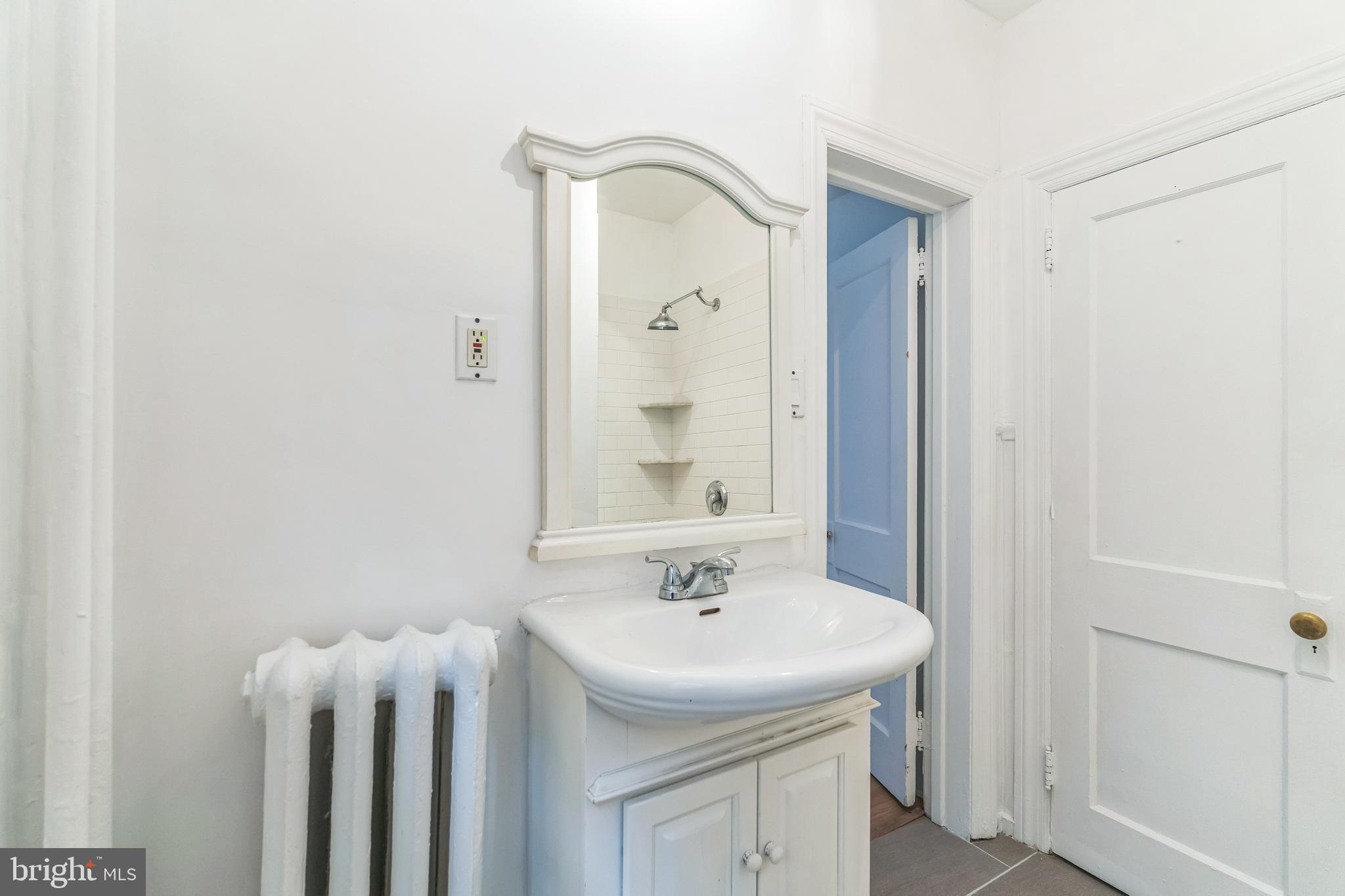 RITTENHOUSE SQUARE - Residential Lease