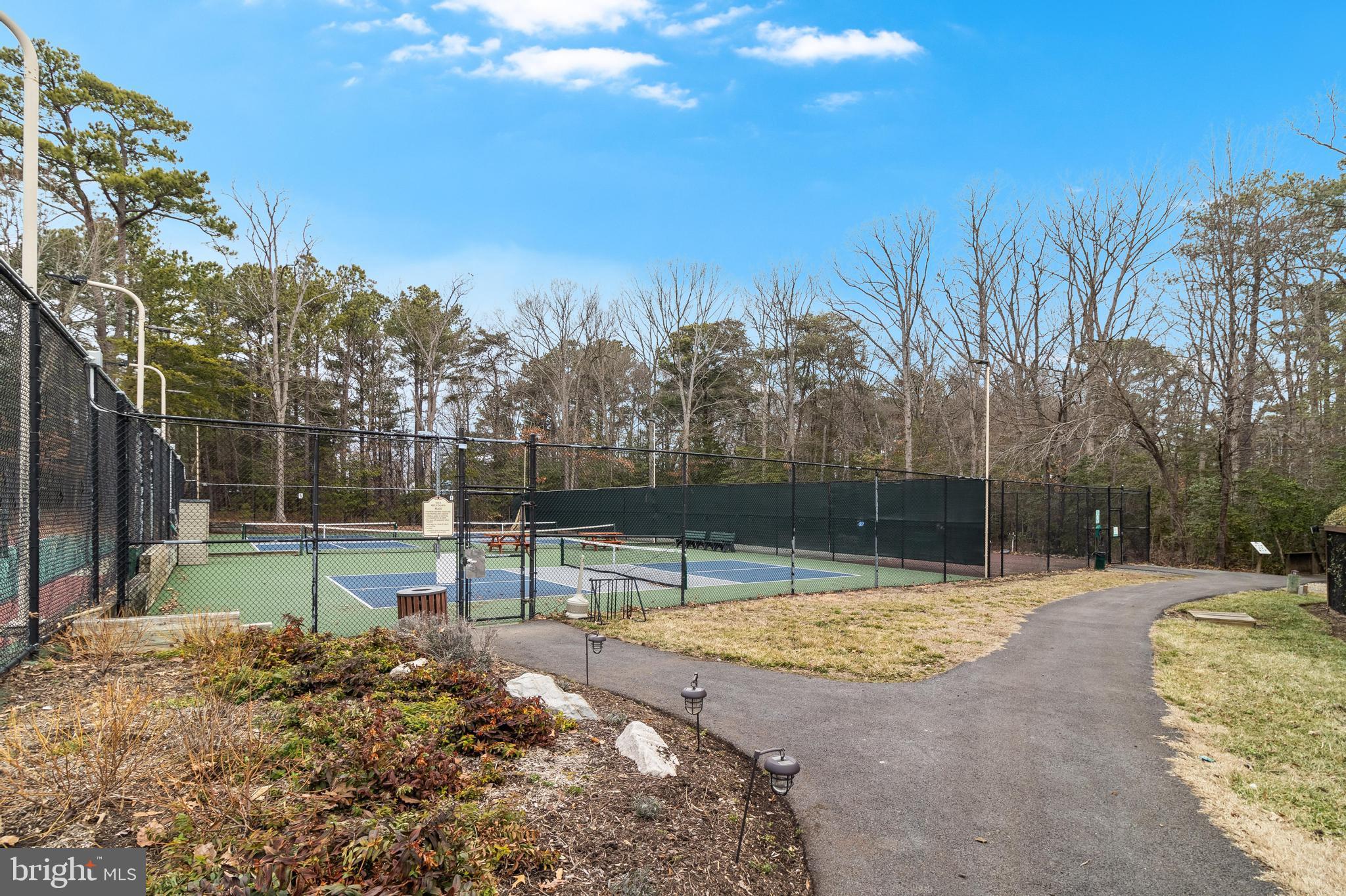 SOLOMONS LANDING - Residential