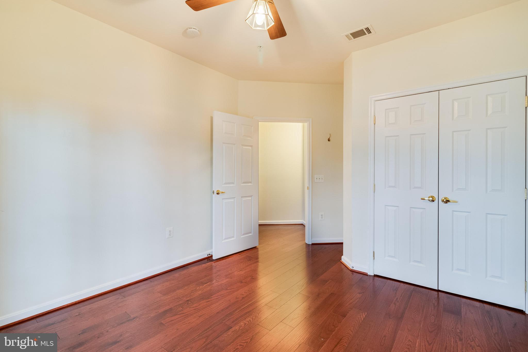 SOLOMONS LANDING - Residential