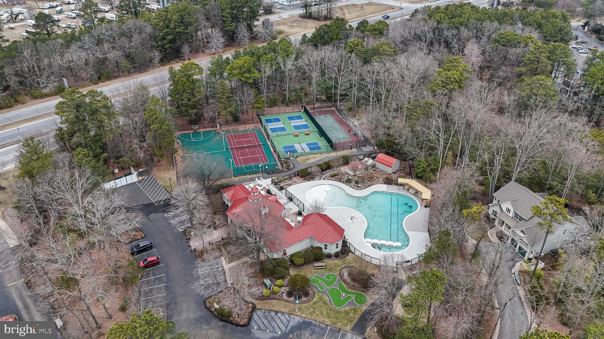 SOLOMONS LANDING - Residential