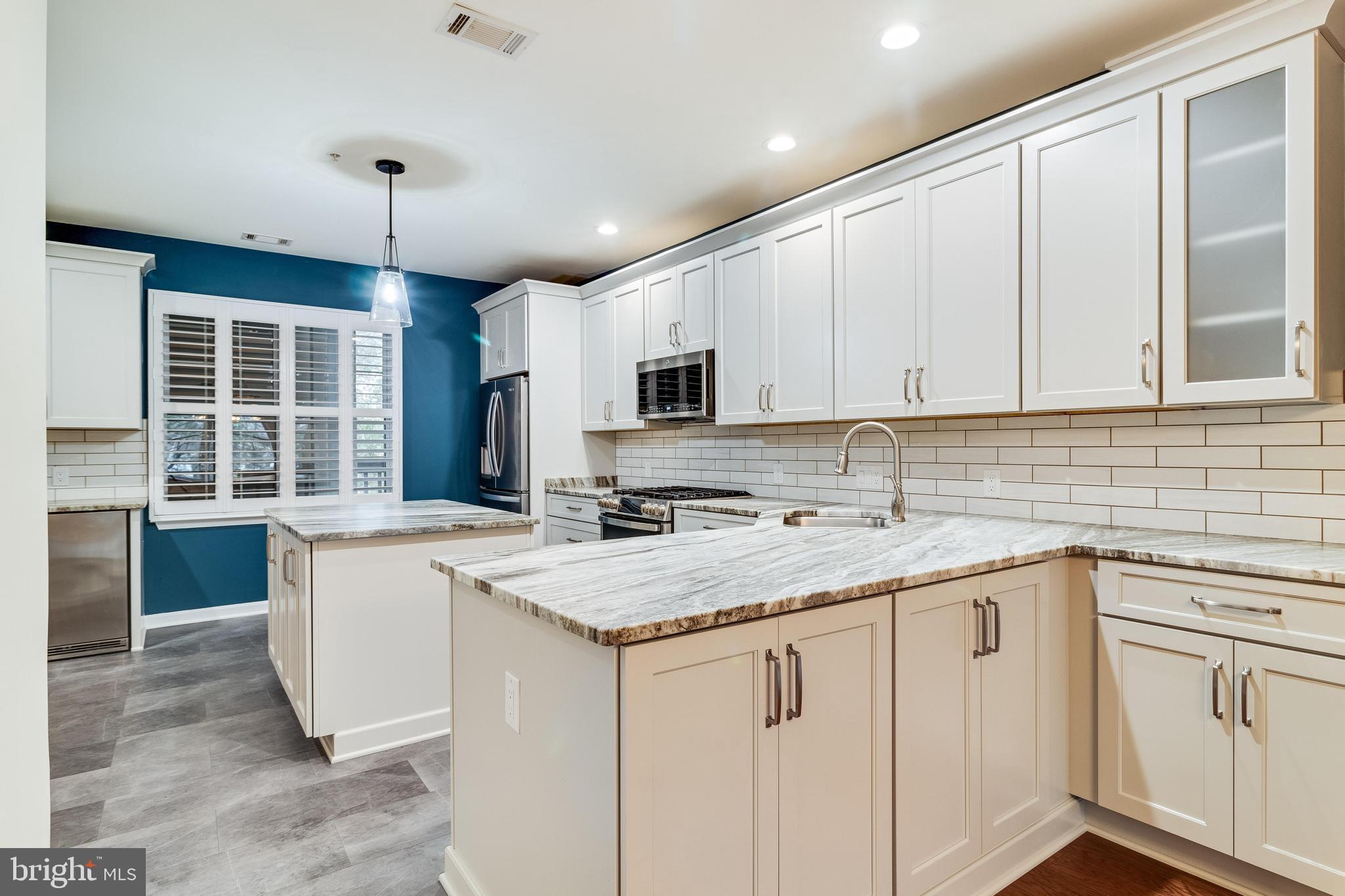 SOLOMONS LANDING - Residential