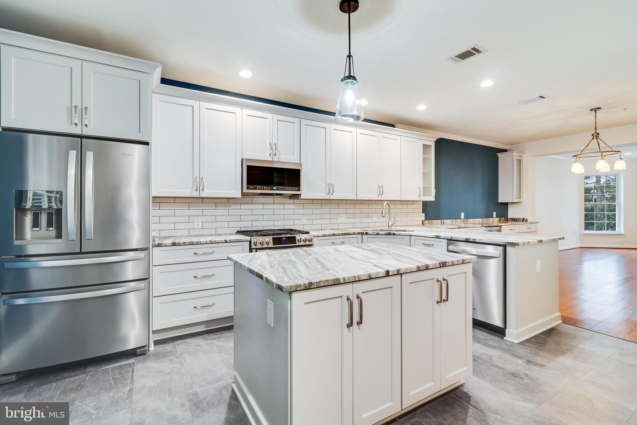 SOLOMONS LANDING - Residential