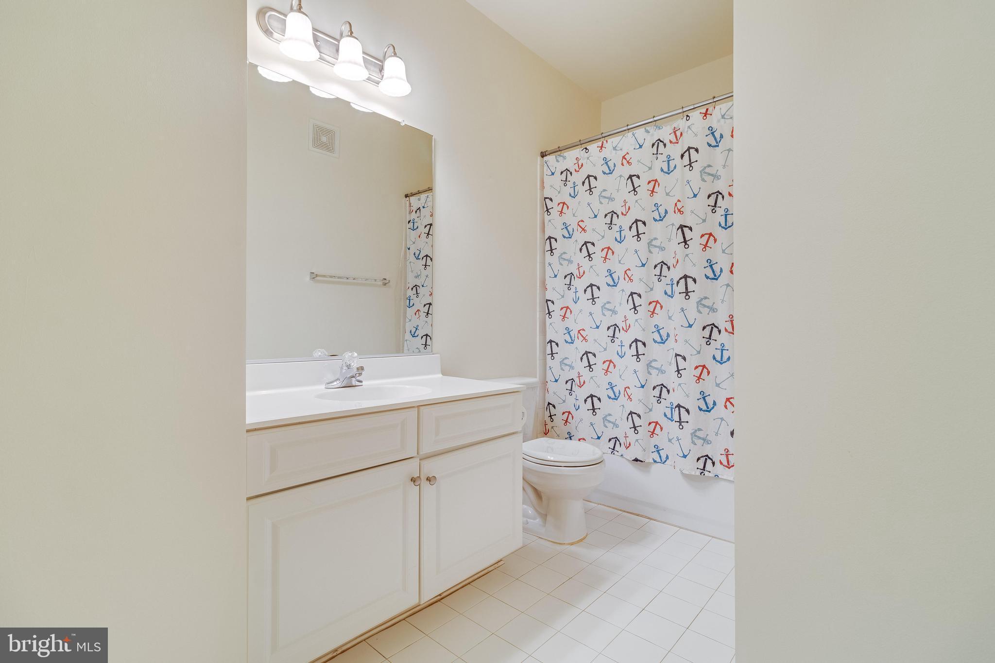 SOLOMONS LANDING - Residential